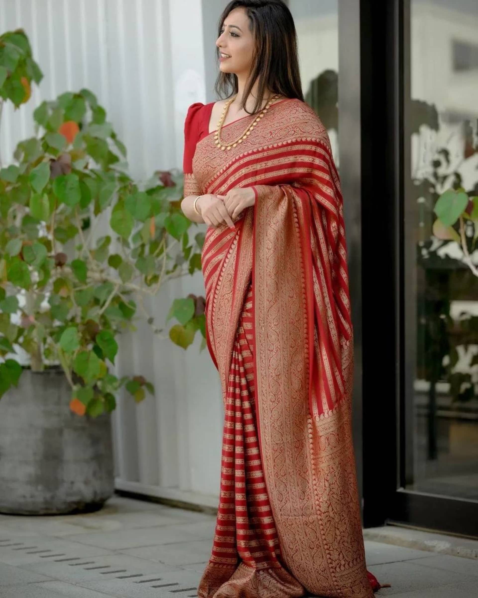 Rangtulika Ethnics Banarasi Silk Printed Saree With Unstitched Blouse Piece ( Red ) - Sarees | Buy online on ZillyBuy