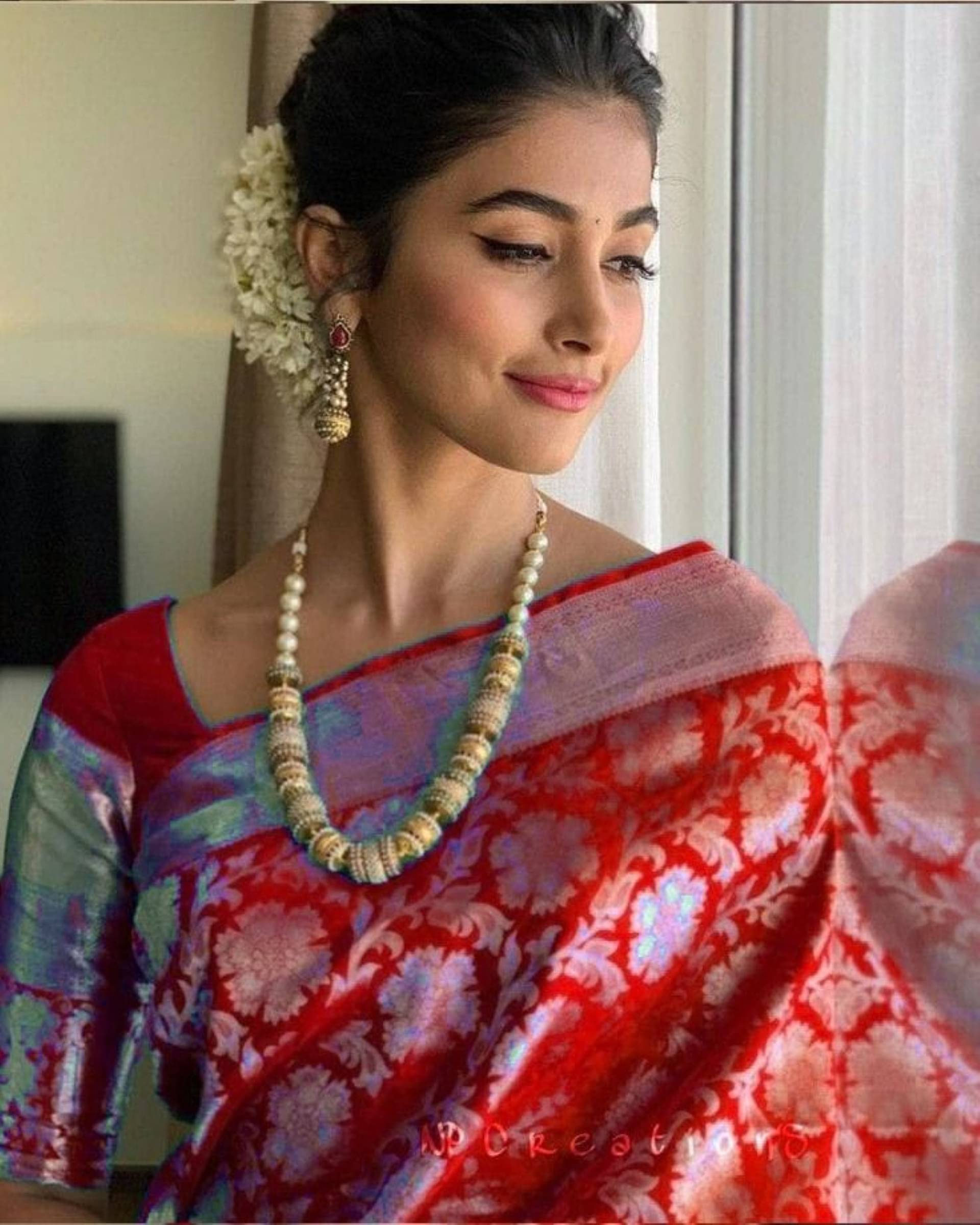 Rangtulika Ethnics Banarasi Silk Printed Saree With Unstitched Blouse Piece ( Red )     			Rangtulika Ethnics Banarasi Silk Printed Saree With Unstitched Blouse Piece ( Red )