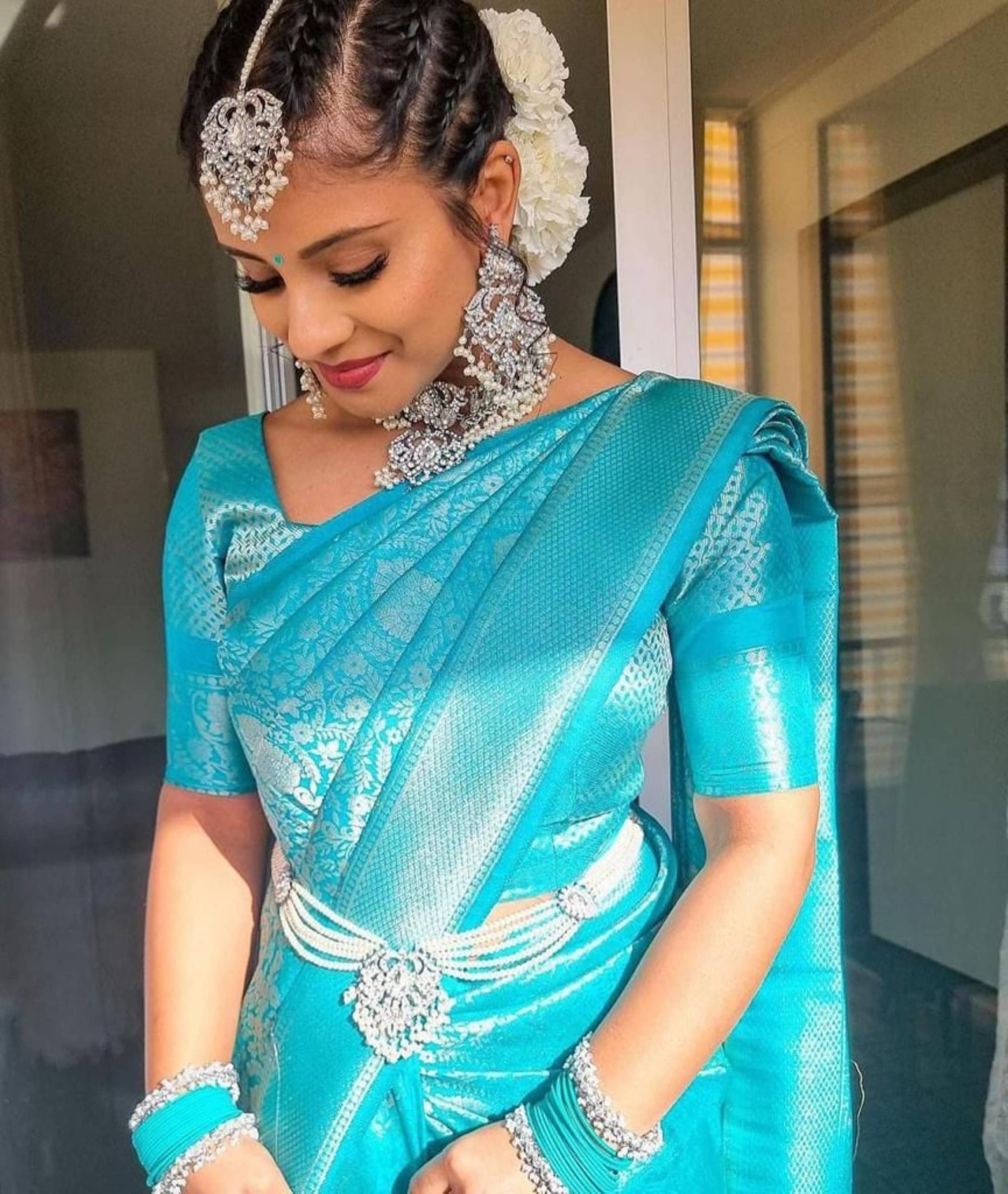 Rangtulika Ethnics Banarasi Silk Solid Saree With Unstitched Blouse Piece ( Aqua Blue ) Rangtulika Ethnics Banarasi Silk Solid Saree With Unstitched Blouse Piece ( Aqua Blue )