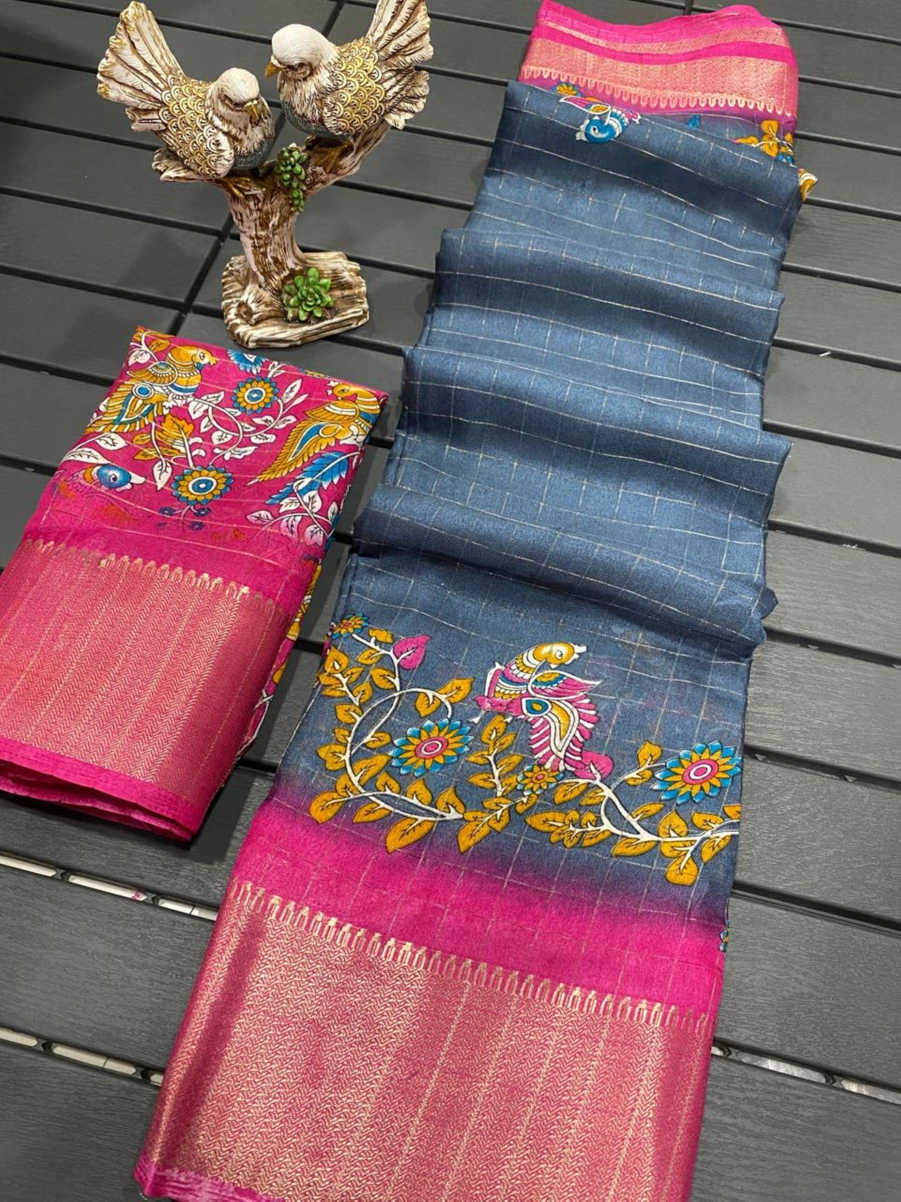 Rangtulika Ethnics Cotton Printed Saree With Unstitched Blouse Piece ( Grey )     			Rangtulika Ethnics Cotton Printed Saree With Unstitched Blouse Piece ( Grey )