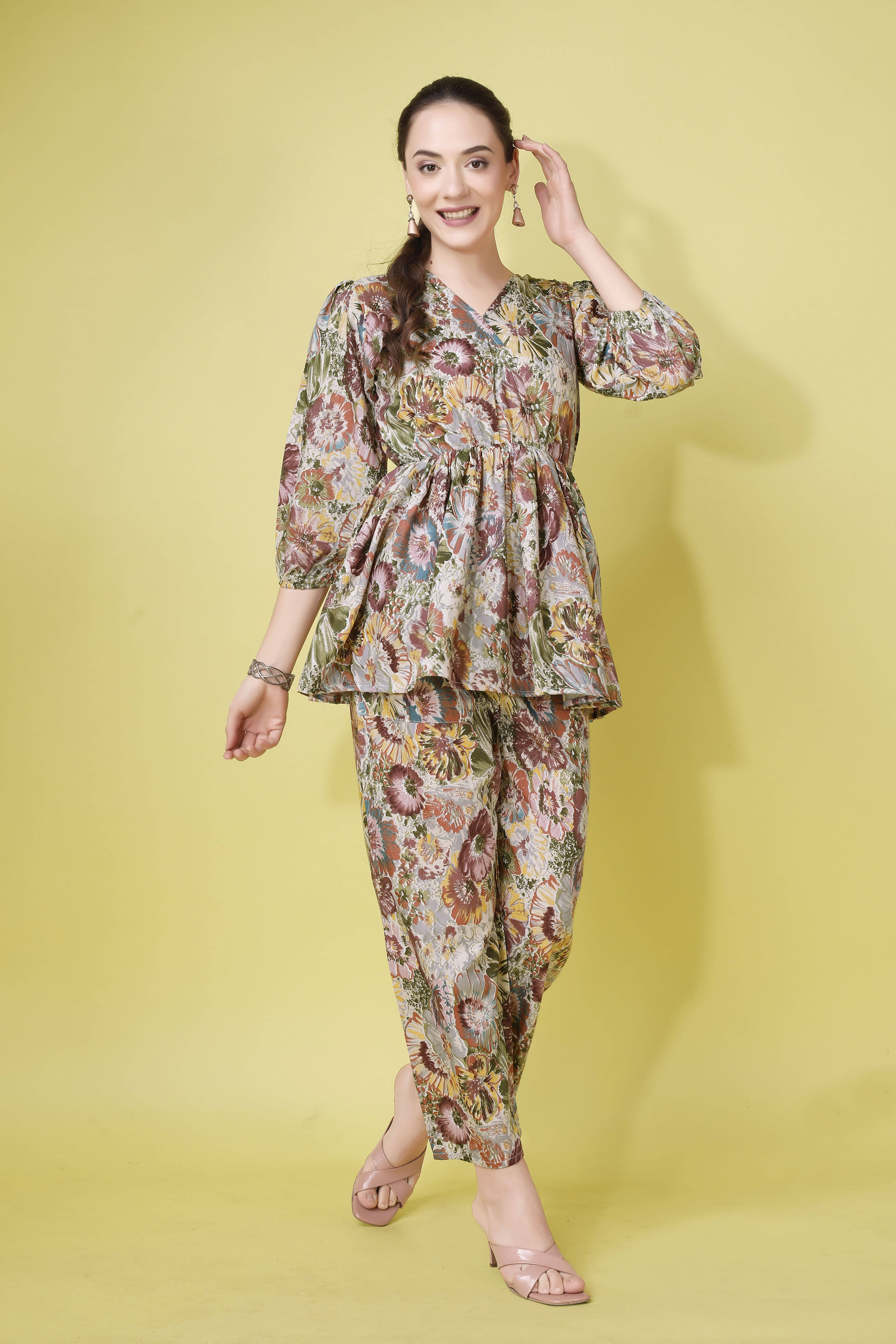     			KAHARA Women Printed Top With Trousers Co-Ord Set ( Brown )