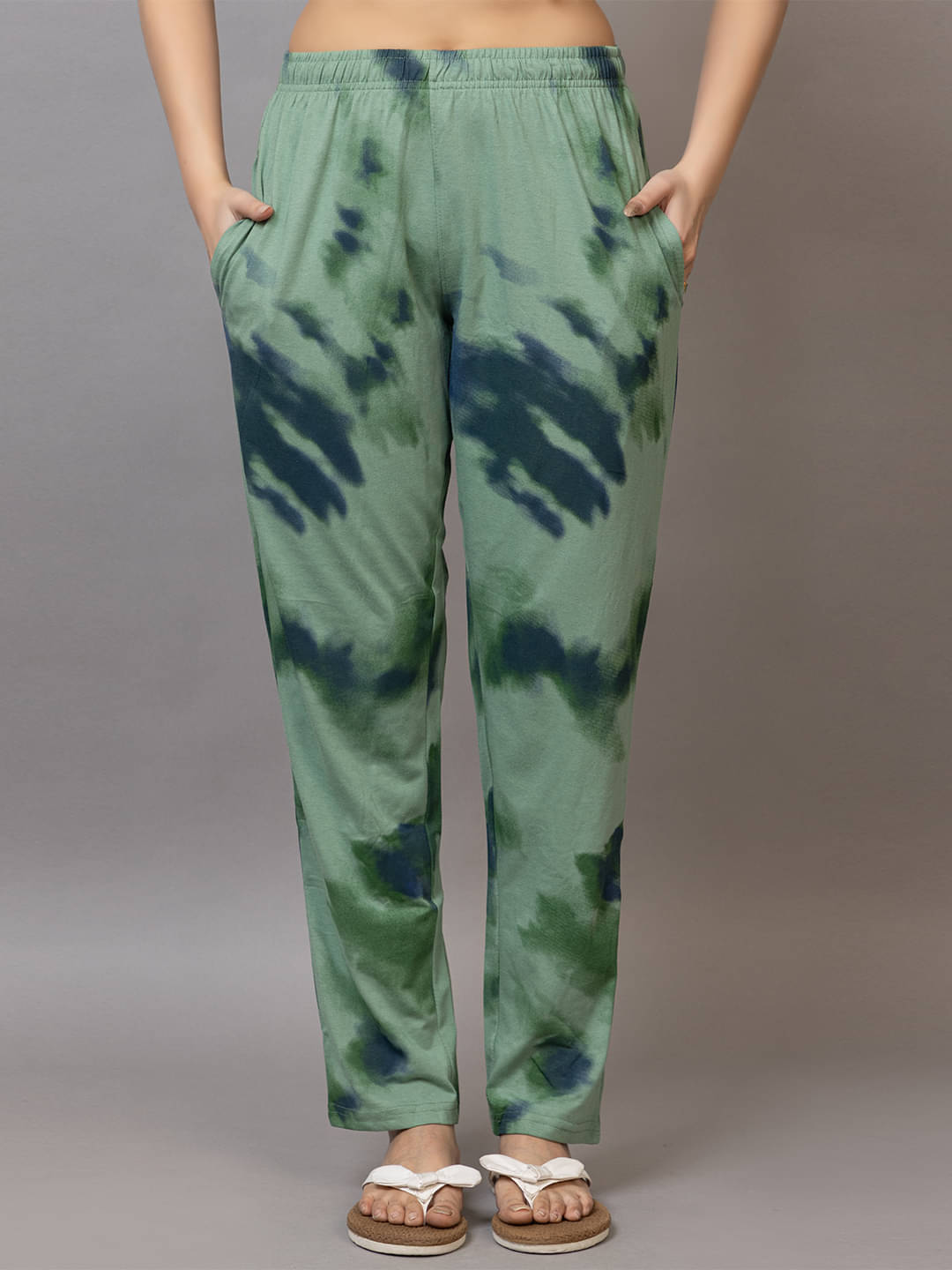     			PROBASIC Green Cotton Blend Women's Nightwear Pyjama ( Pack of 1 )
