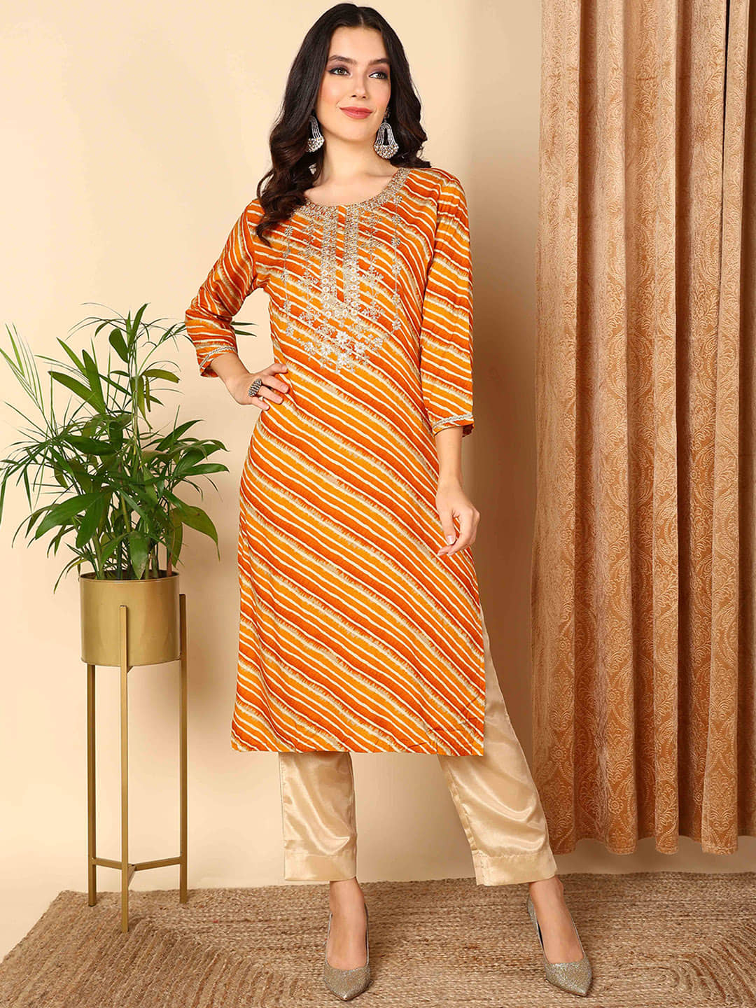 Vaamsi Pack of 1 Cotton Blend Embroidered Straight Women's Kurti - ( Orange ) - Kurtis, Tunics | Buy online on ZillyBuy