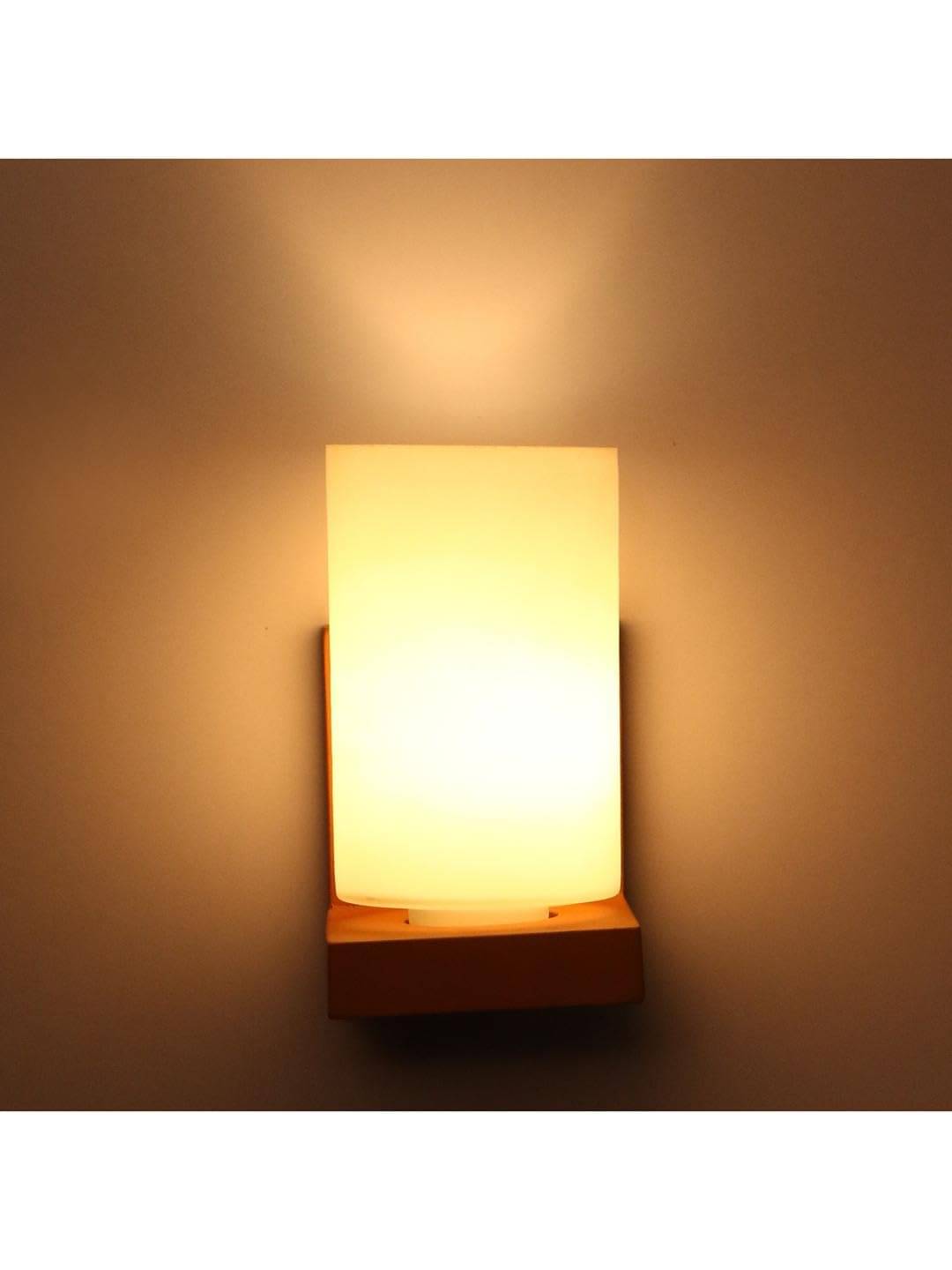     			AFAST White Wallchiere ( Pack of 1 )