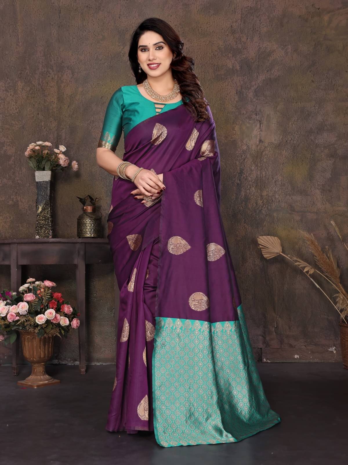 PHORIA STYLE Kanjivaram Silk Woven Saree With Unstitched Blouse Piece ( Wine ) PHORIA STYLE Kanjivaram Silk Woven Saree With Unstitched Blouse Piece ( Wine )