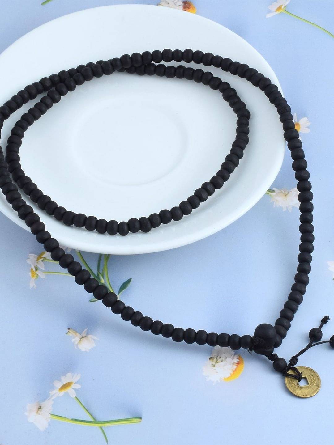     			Style Wind Black Wood Necklace ( Pack of 1 )