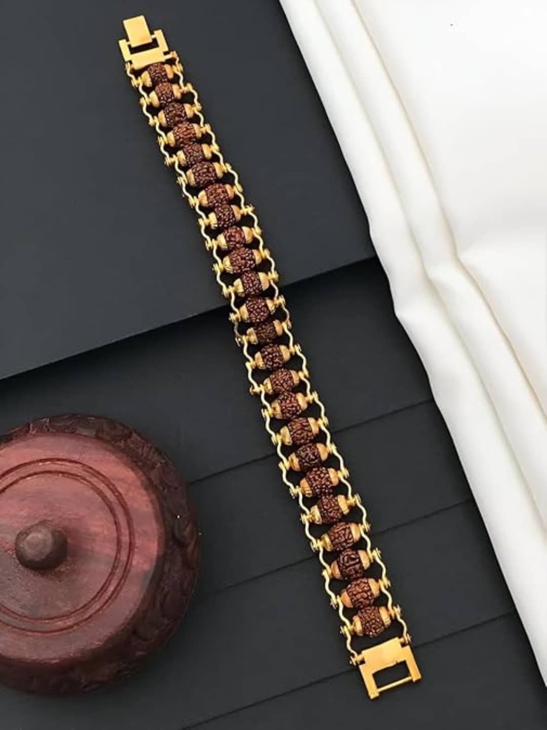 Style Wind Gold Bracelet ( Pack of 1 ) - Bangles & Bracelets | Buy online on ZillyBuy
