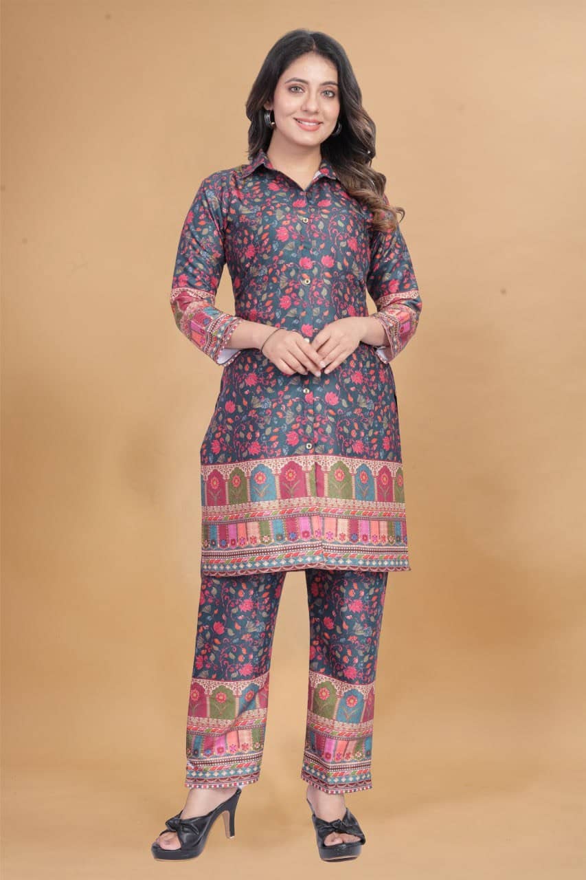 VANVAAM Women Printed Straight Kurti With Pants ( Blue )