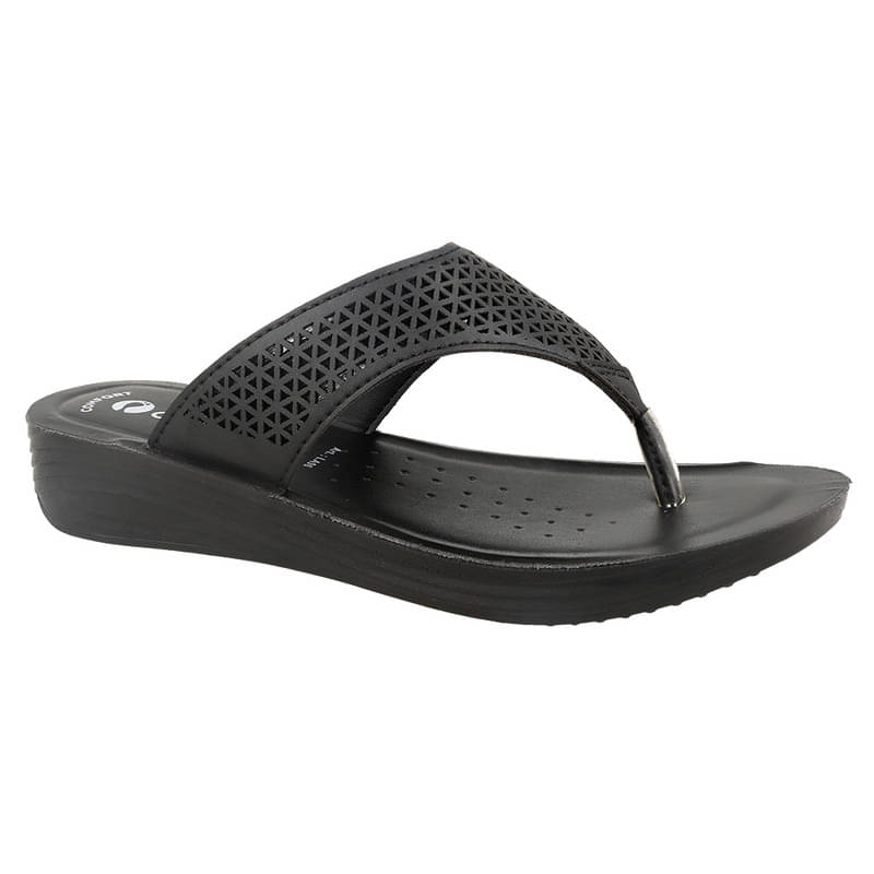    			Aeroblu Footwear Black Women's Flats
