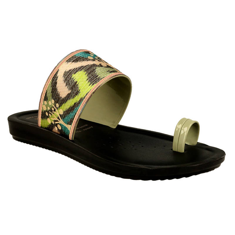     			Aeroblu Footwear Green Women's Flats