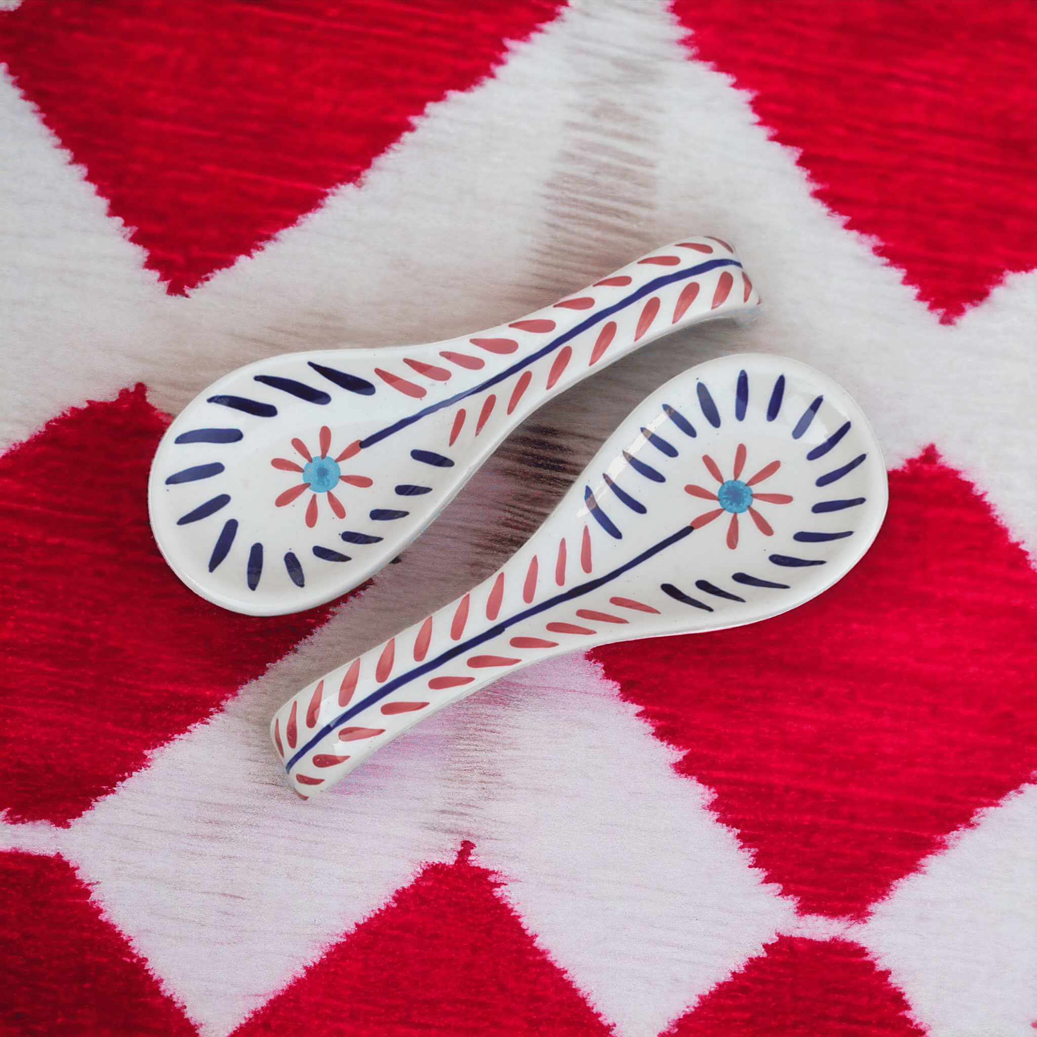     			Malaikah Red Leaf Lng Spn Ceramic Printed Cutlery Holder Red ( Pack of 2 )