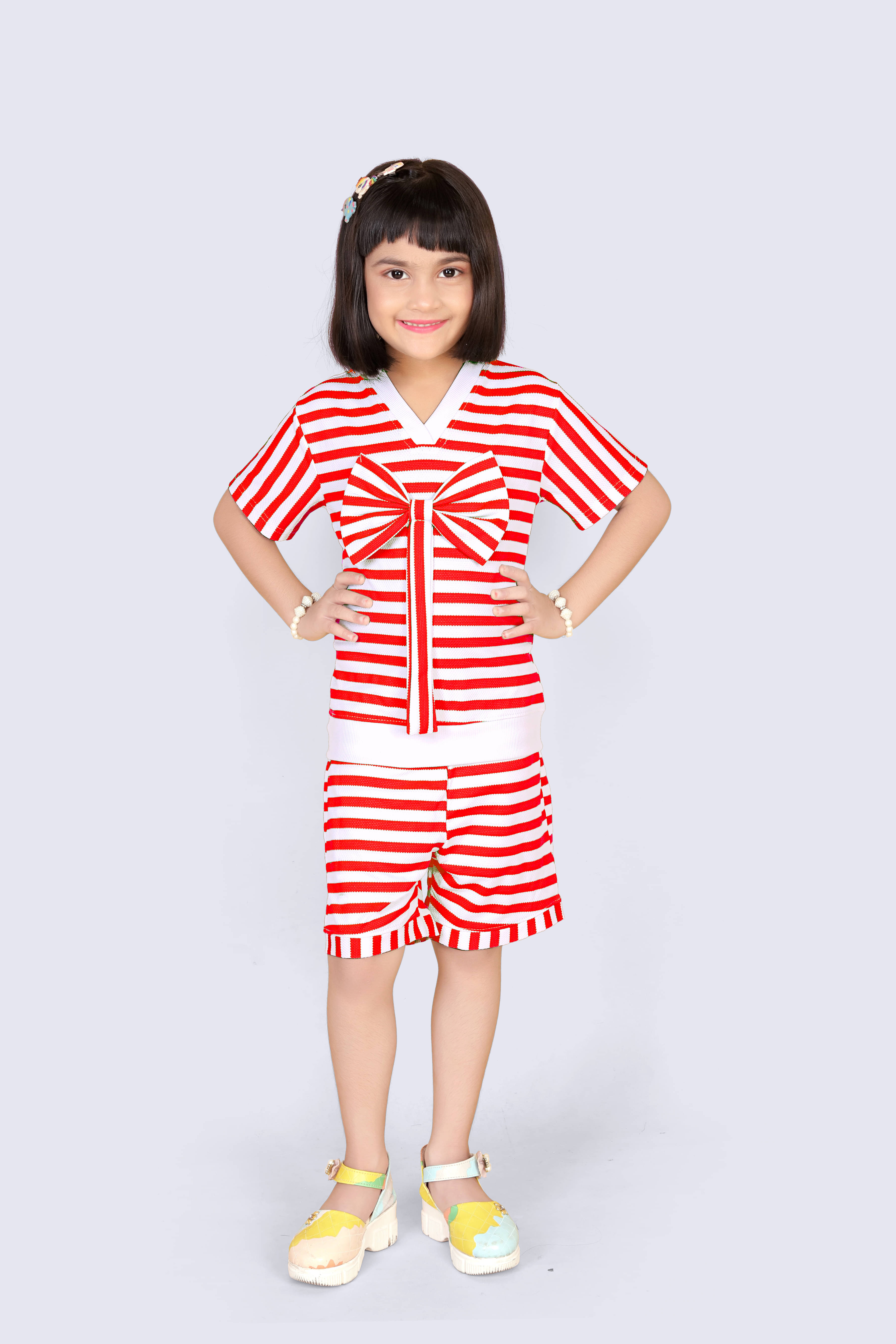 PORPY Pack of 1 Girls Cotton Blend T-shirt & Shorts ( Red ) PORPY Pack of 1 Girls Cotton Blend T-shirt & Shorts ( Red )