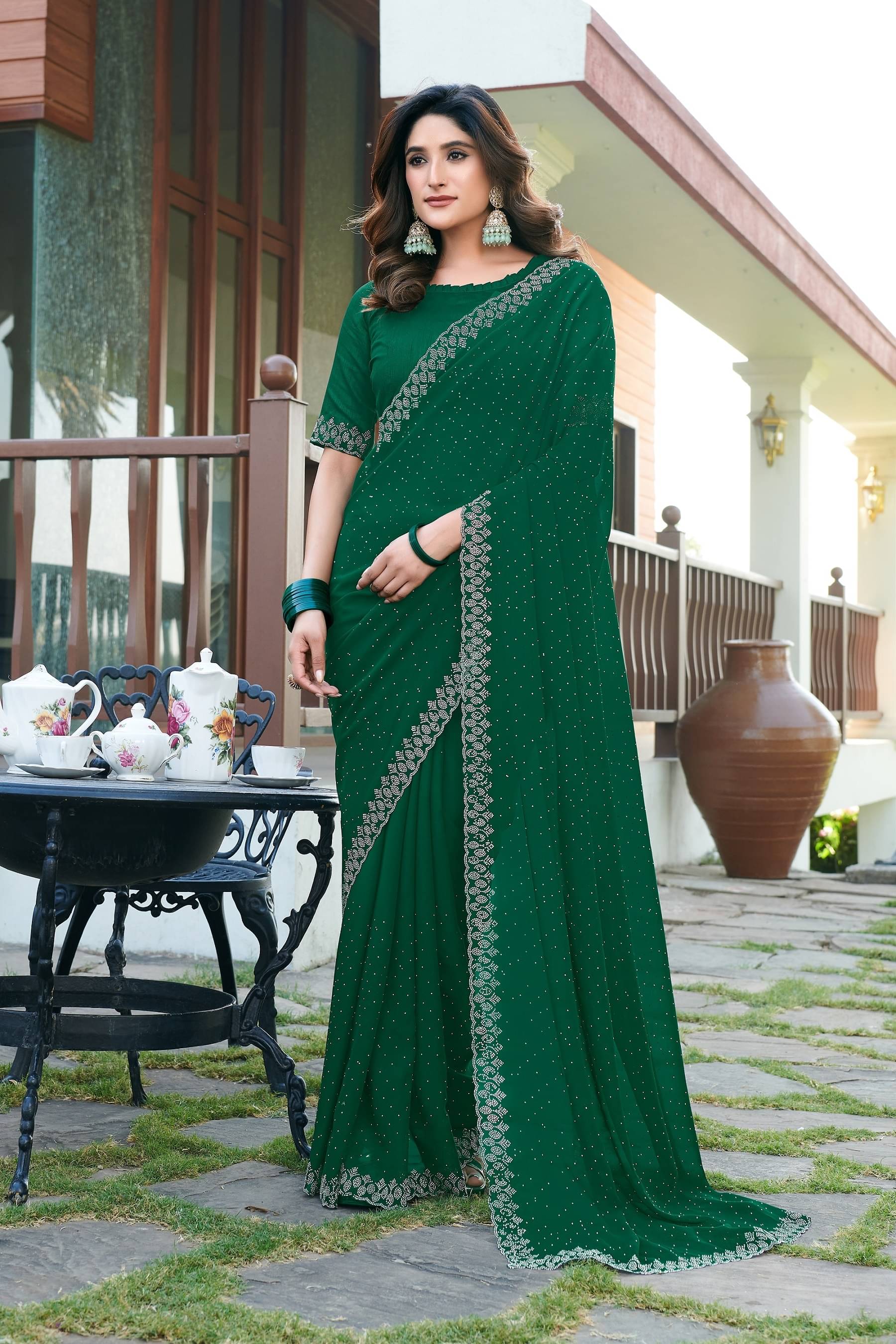 VEERAIVA Georgette Embellished Saree With Unstitched Blouse Piece ( Green ) VEERAIVA Georgette Embellished Saree With Unstitched Blouse Piece ( Green )