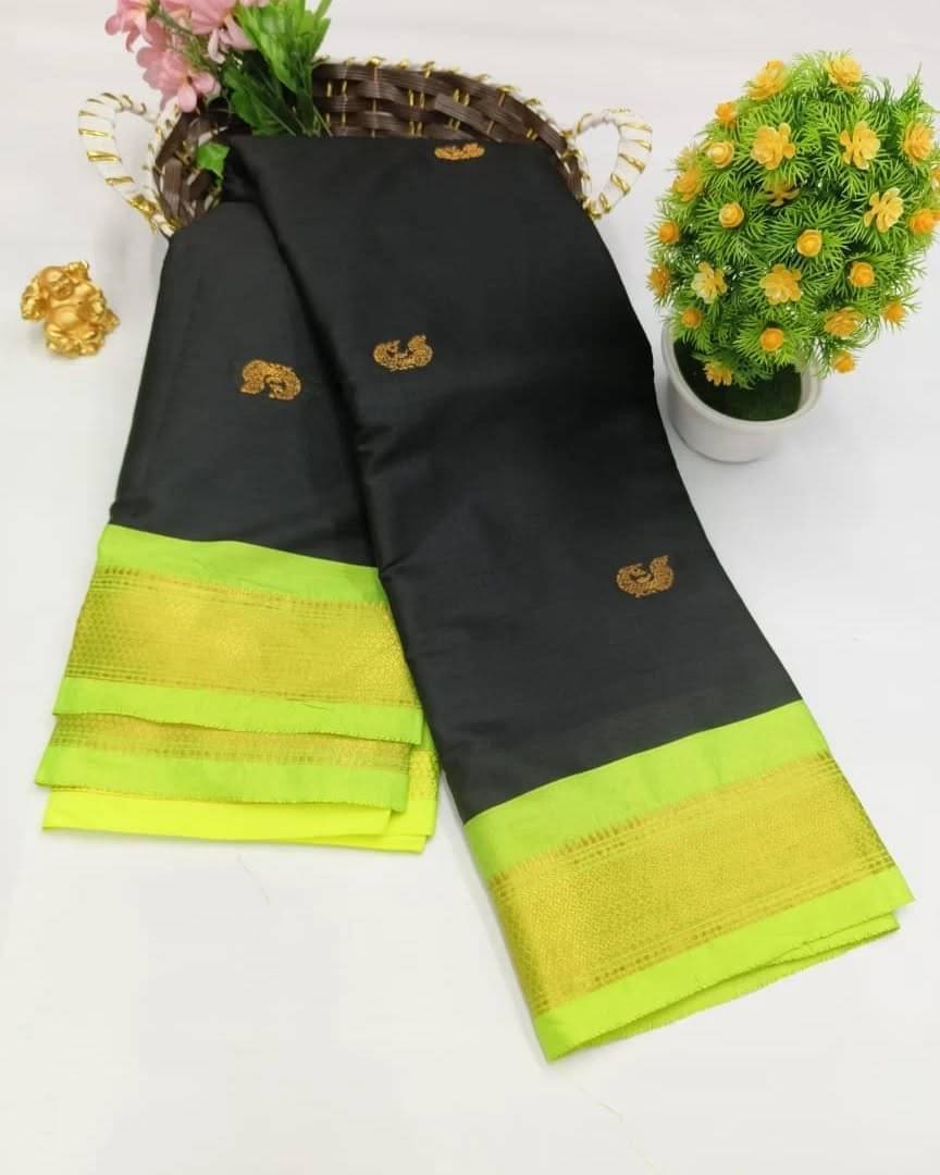 A TO Z CART Cotton Silk Woven Saree With Unstitched Blouse Piece ( Black ) A TO Z CART Cotton Silk Woven Saree With Unstitched Blouse Piece ( Black )