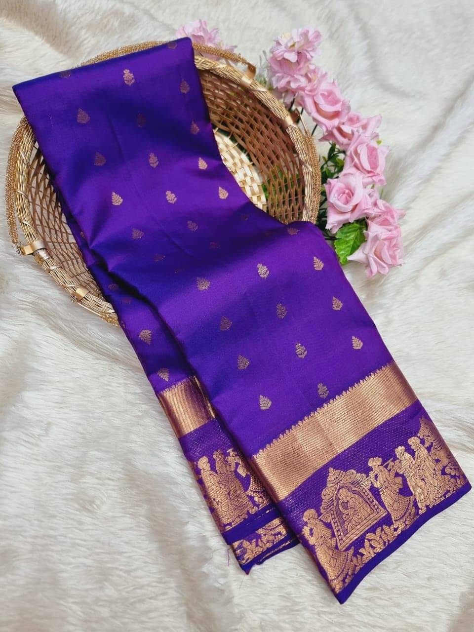 KV Fashion Banarasi Silk Woven Saree With Unstitched Blouse Piece ( Lavender ) KV Fashion Banarasi Silk Woven Saree With Unstitched Blouse Piece ( Lavender )