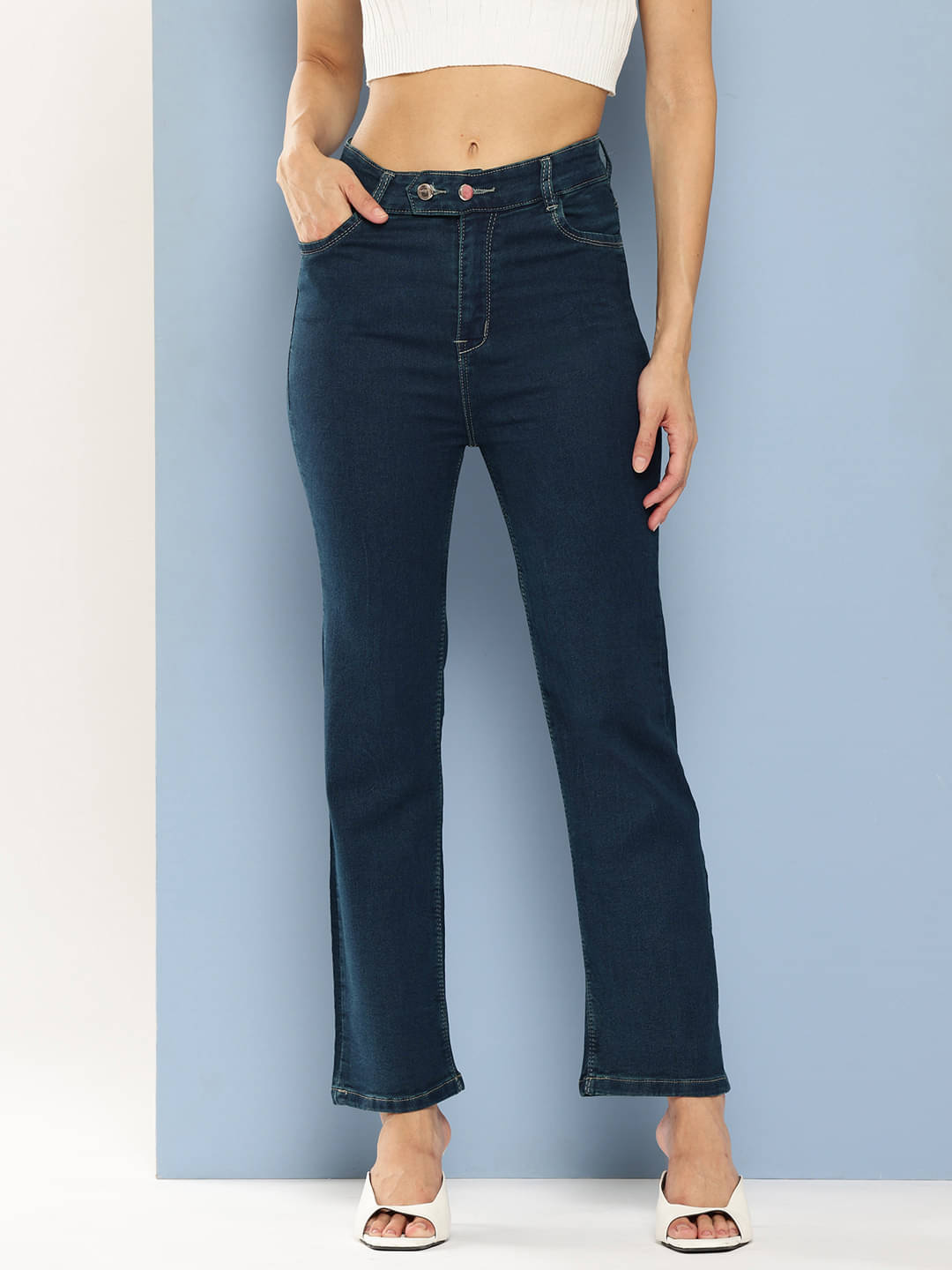     			Aarika - Green Denim Regular Fit Women's Jeans ( Pack of 1 )
