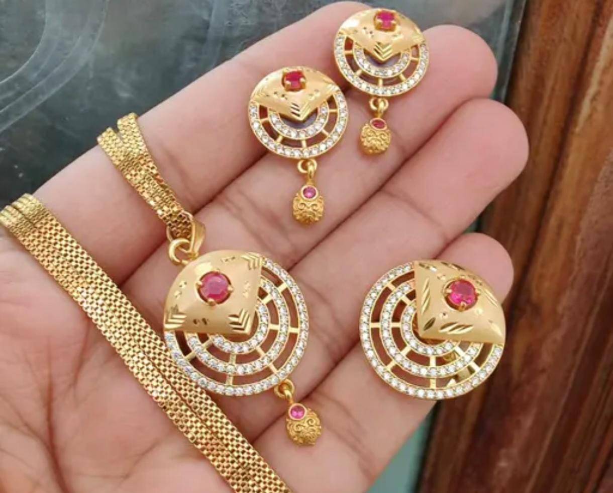     			Rhosyn Pink Pendant set ( Pack of 1 )