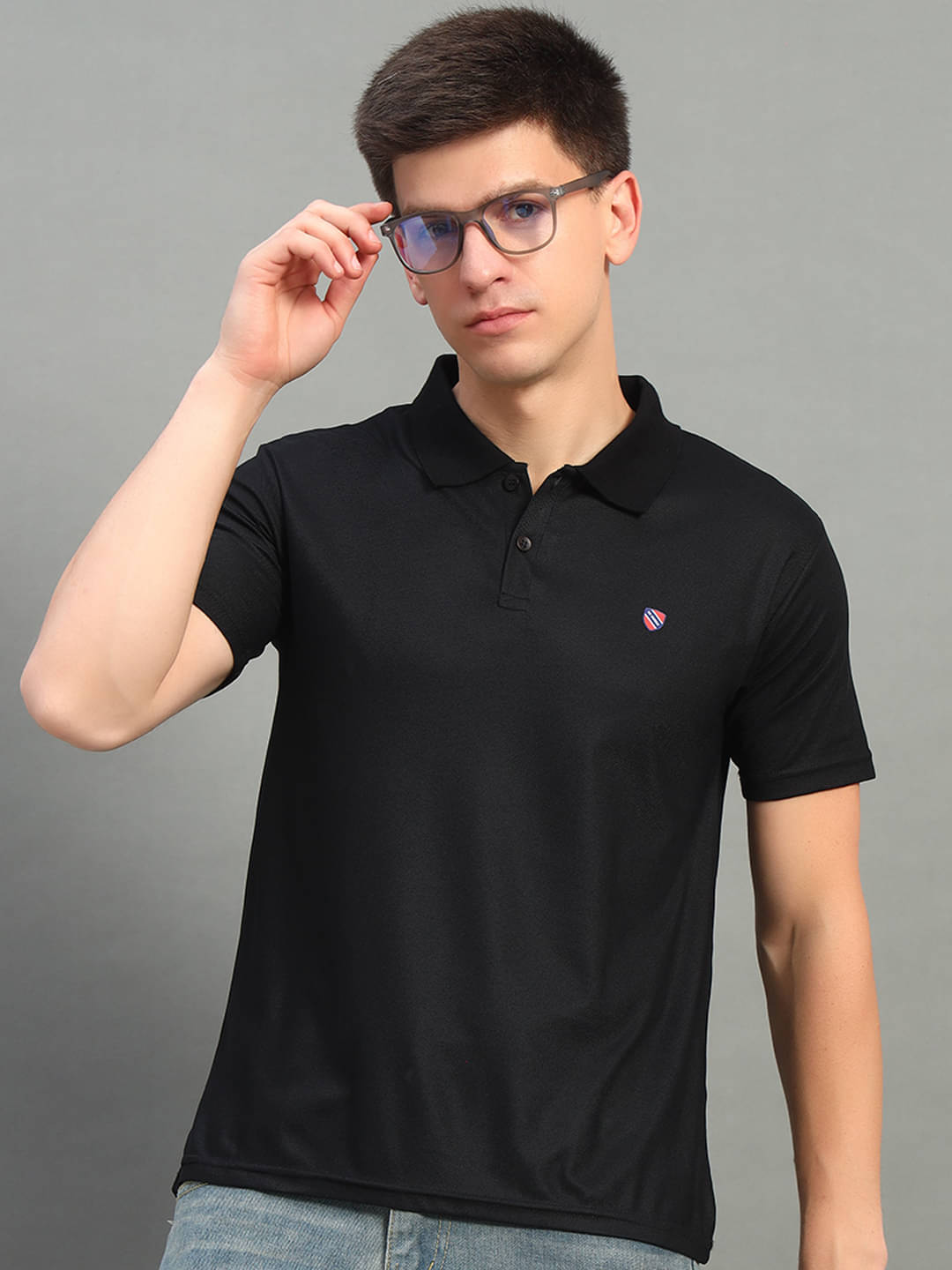     			THE CASUALS Pack of 1 Cotton Blend Regular Fit Solid Half Sleeves Men's Polo T Shirt ( Black )