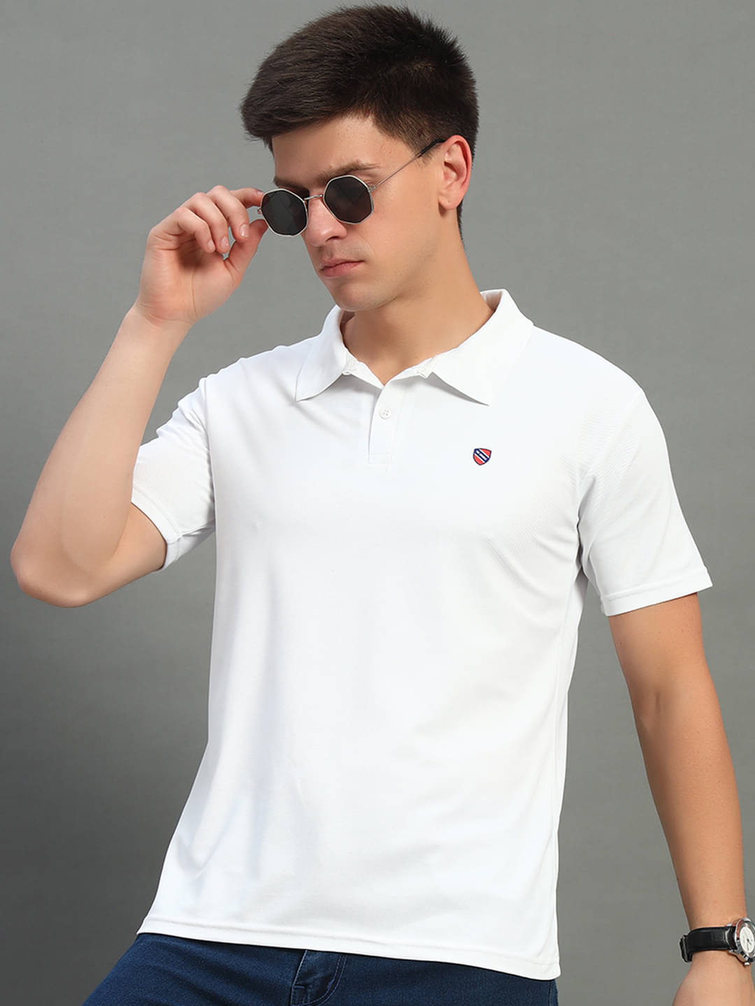     			THE CASUALS Pack of 1 Cotton Blend Regular Fit Solid Half Sleeves Men's Polo T Shirt ( White )