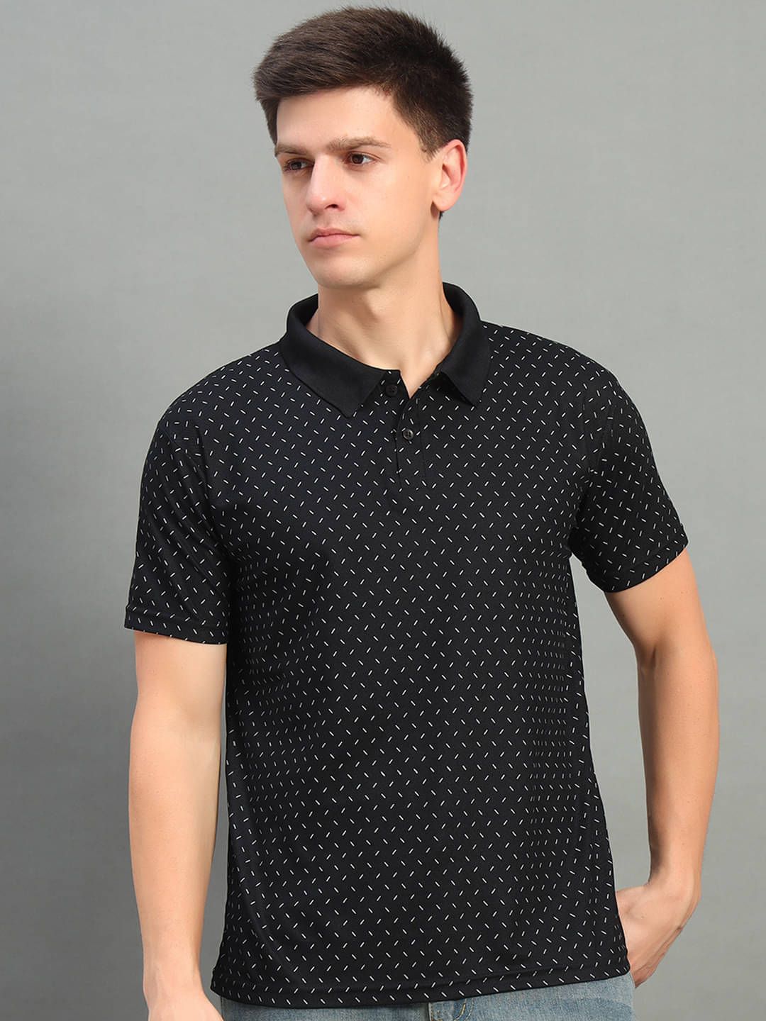 THE CASUALS Pack of 1 Cotton Blend Regular Fit Printed Half Sleeves Men's Polo T Shirt ( Black )     			THE CASUALS Pack of 1 Cotton Blend Regular Fit Printed Half Sleeves Men's Polo T Shirt ( Black )