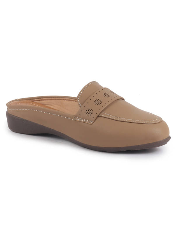     			Fausto Beige Women's Loafers