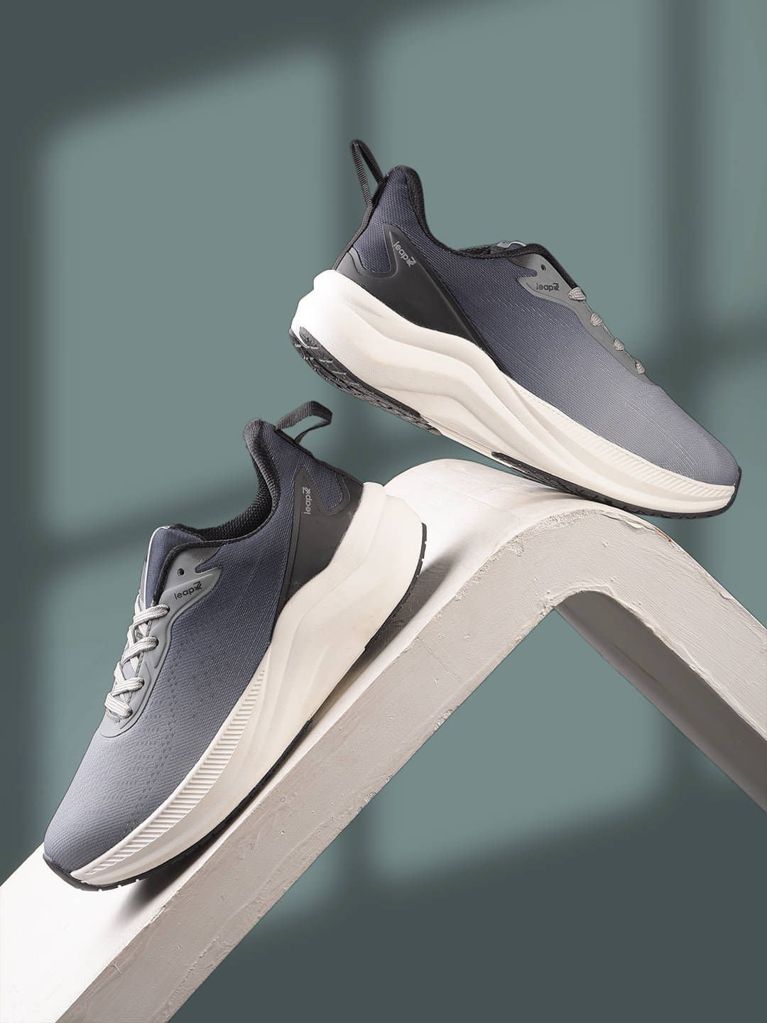     			Liberty EVERSTAR1E Gray Men's Sports Running Shoes