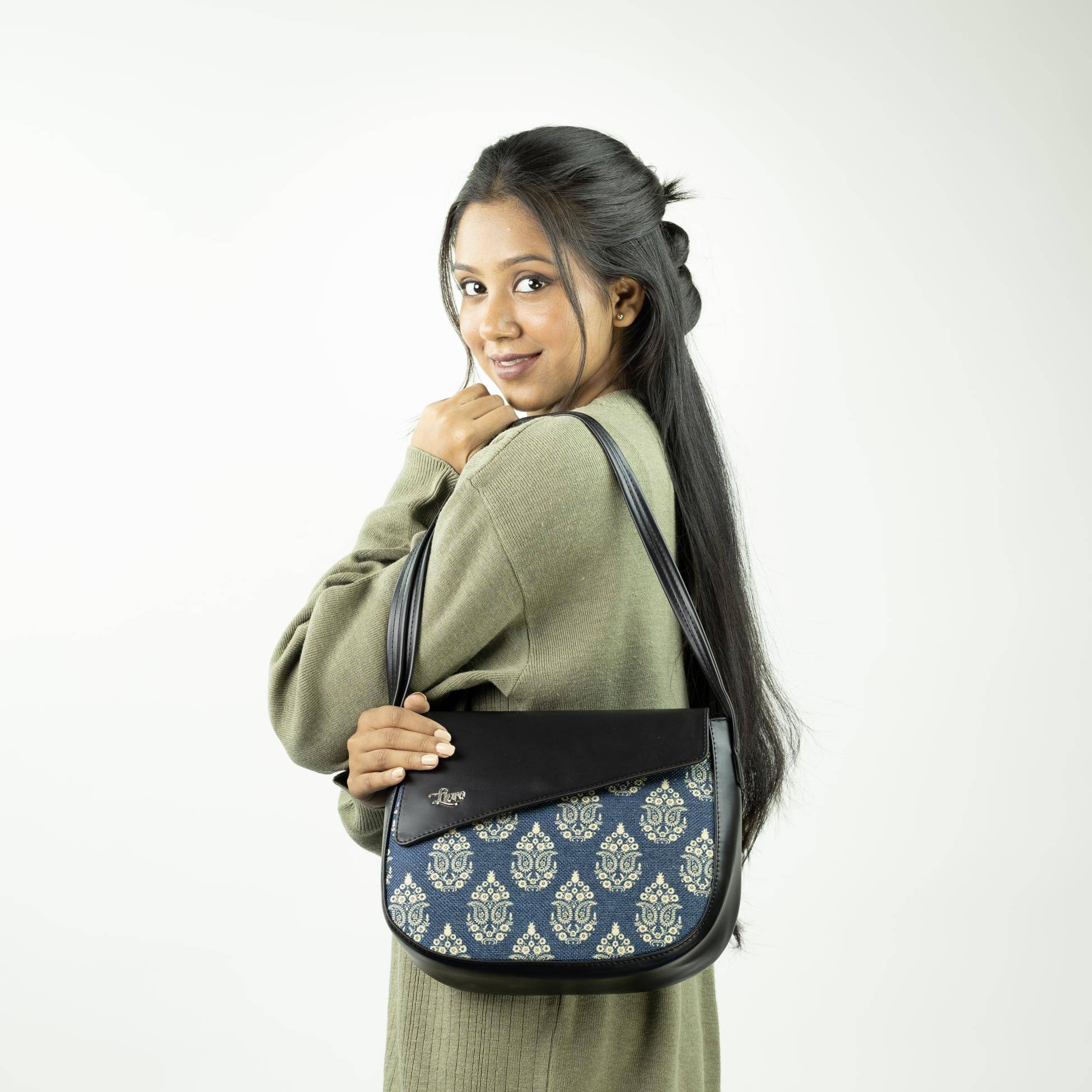     			Livro Sling Bag Jute Set of 1 ( Navy Blue )