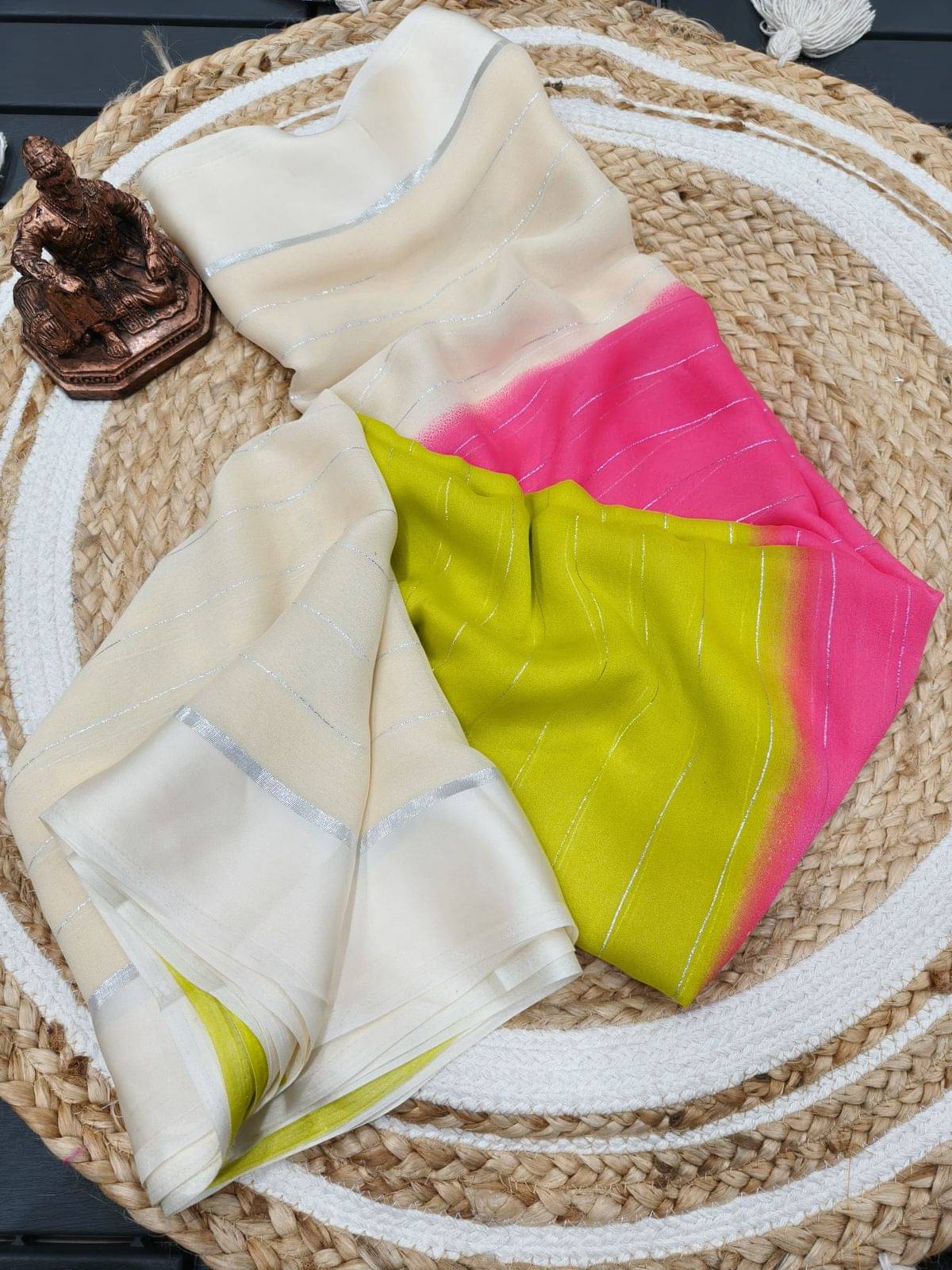     			Sidhidata Chiffon Striped Saree With Unstitched Blouse Piece ( Multicolor )