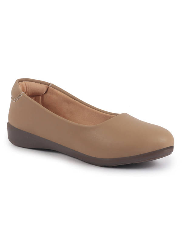     			Fausto Beige Women's Casual Ballerinas