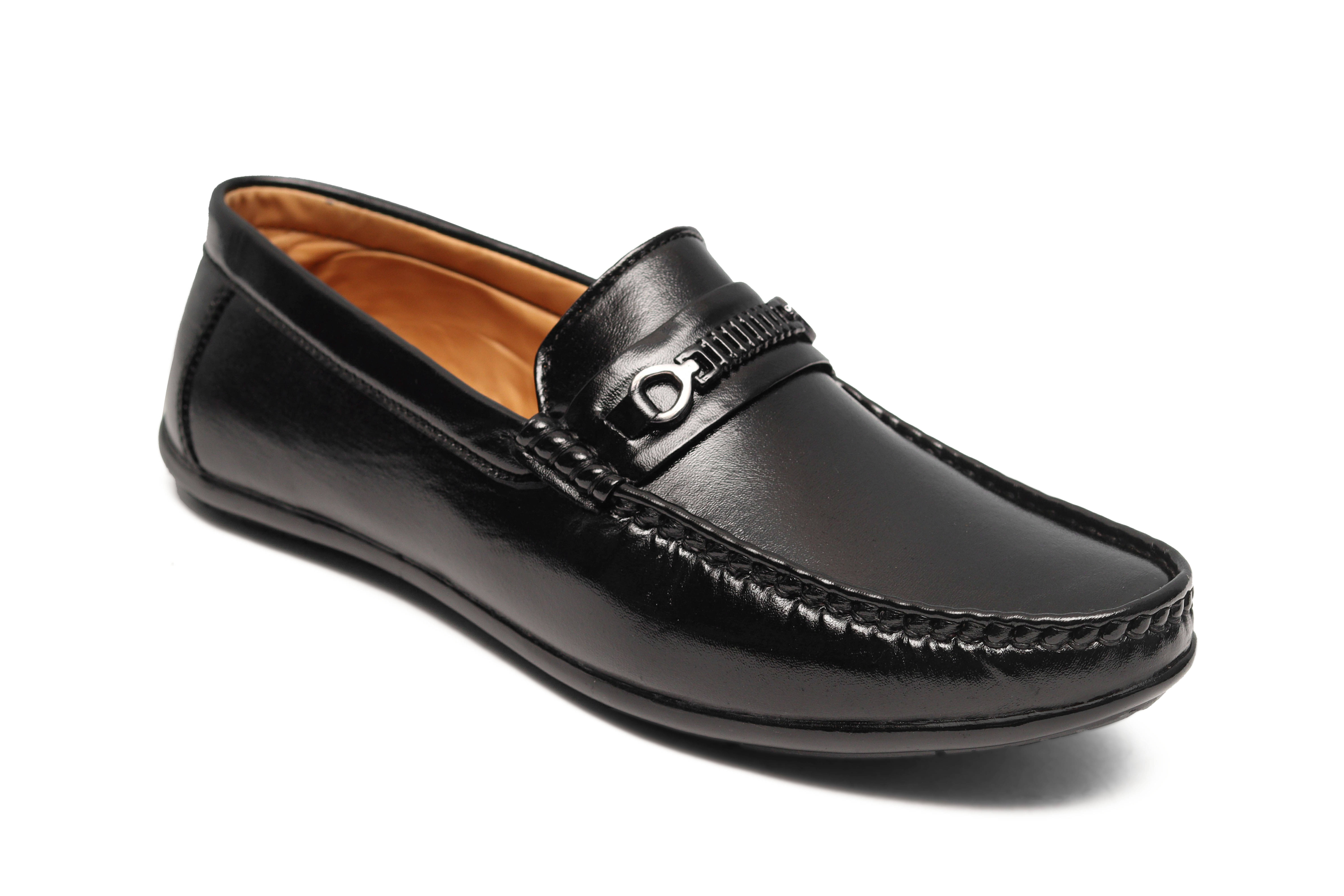     			Groofer Black Men's Slip on
