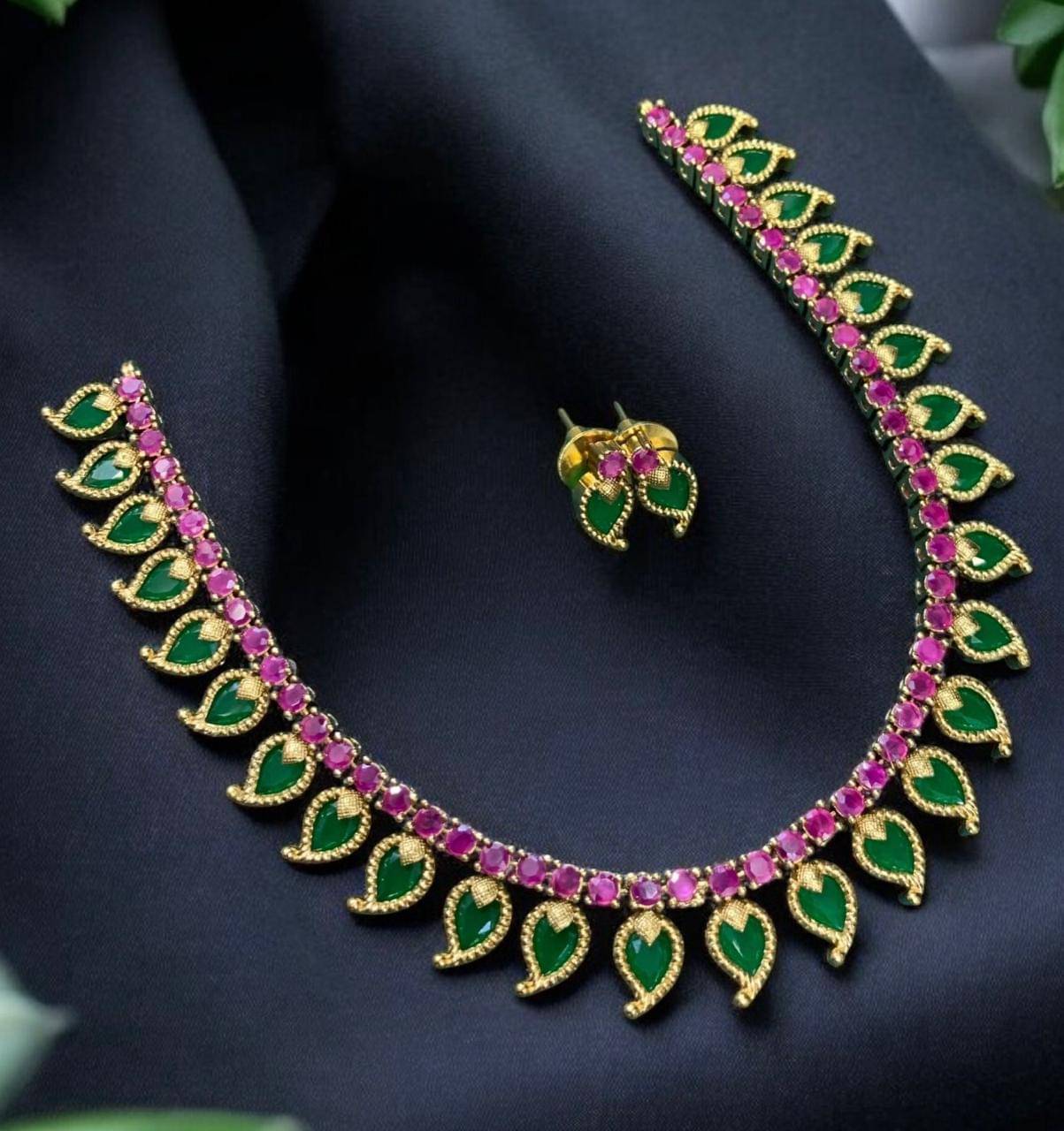     			KC JEWELS Multi Color Brass Necklace Set ( Pack of 1 )