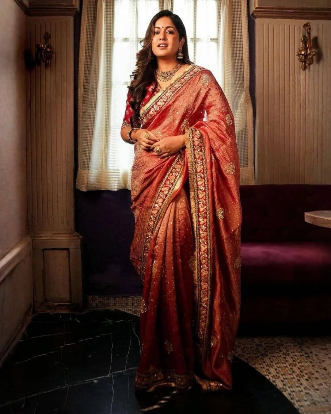 Lady Shopi Net Embellished Saree With Unstitched Blouse Piece ( Red ) Lady Shopi Net Embellished Saree With Unstitched Blouse Piece ( Red )