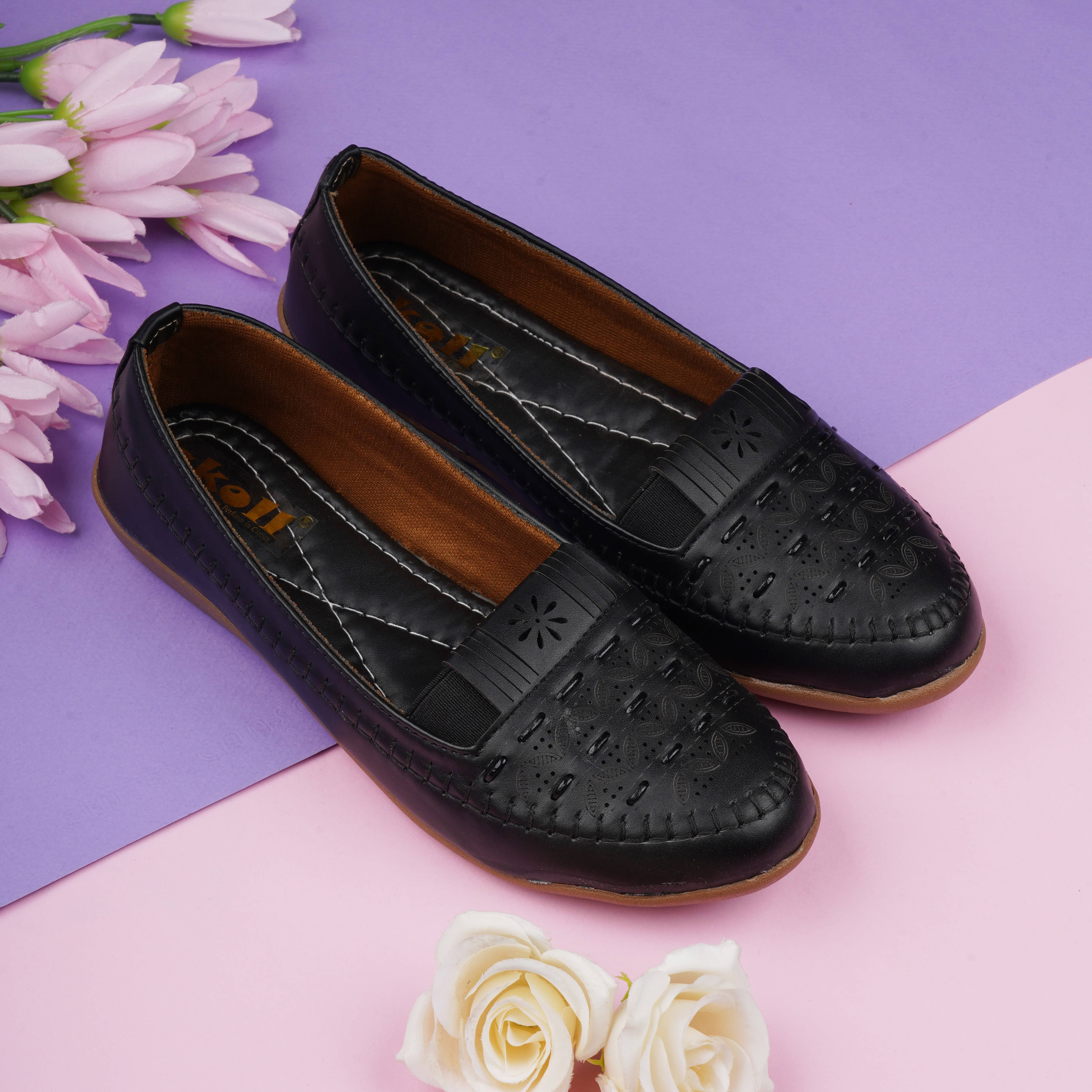     			SKOLL Black Women's Casual Ballerinas