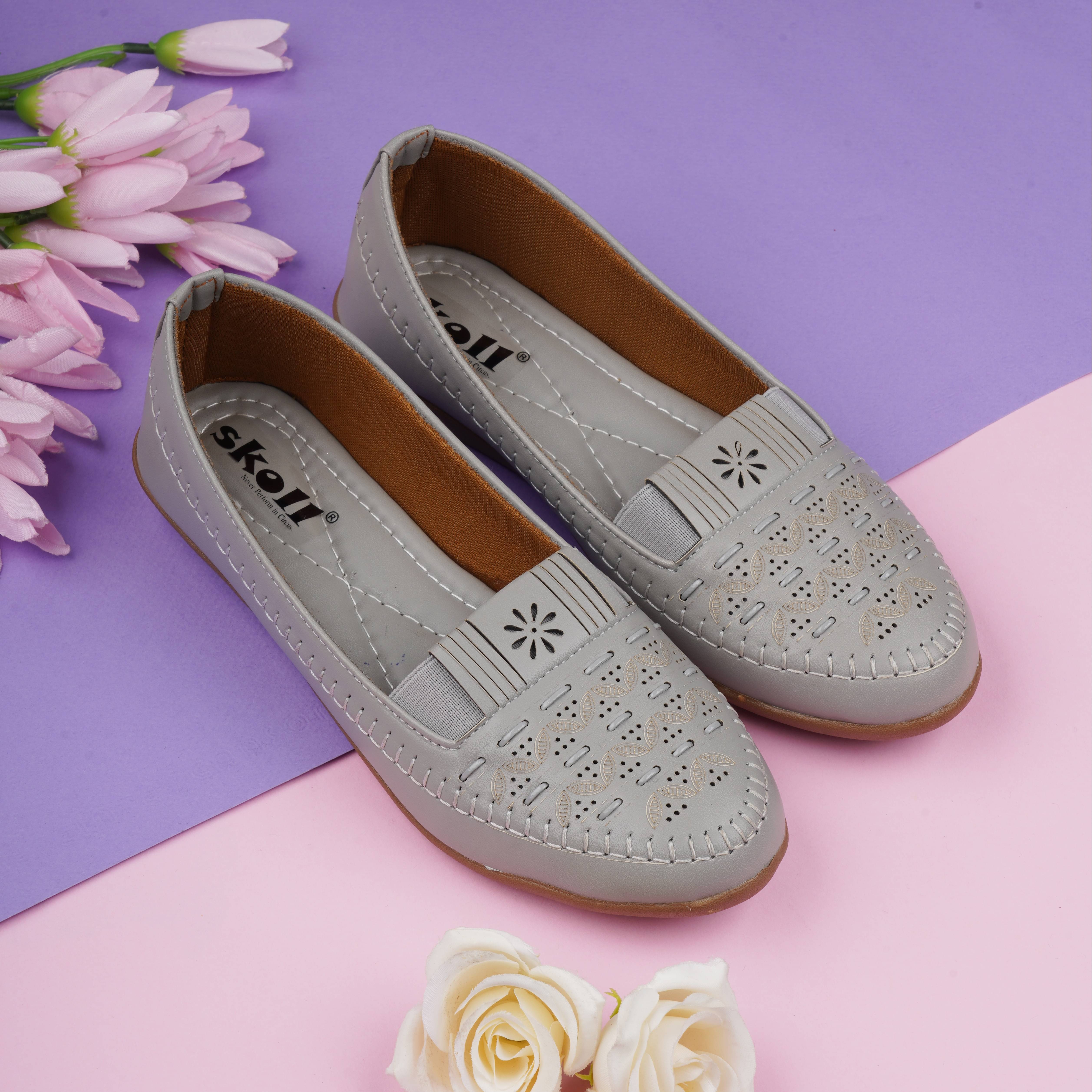     			SKOLL Gray Women's Casual Ballerinas