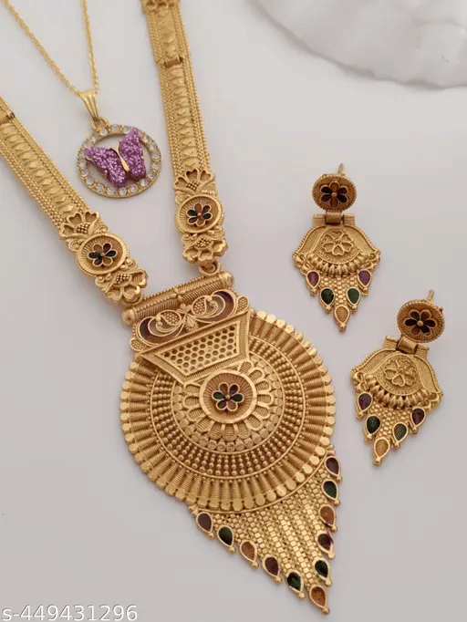     			Seora Golden Alloy Necklace Set ( Pack of 1 )