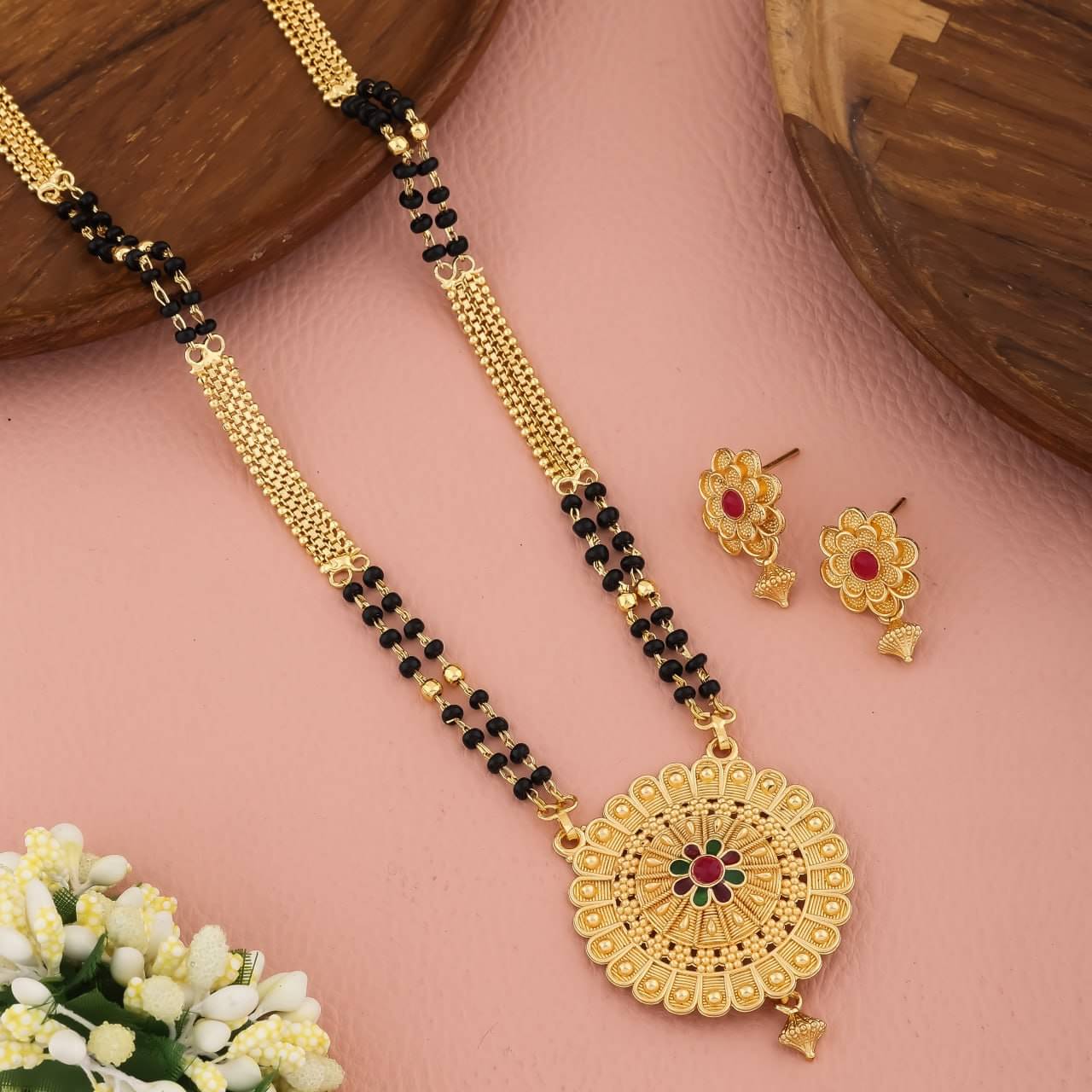 Seora Golden Mangalsutra Set ( Pack of 1 ) Seora Golden Mangalsutra Set ( Pack of 1 )