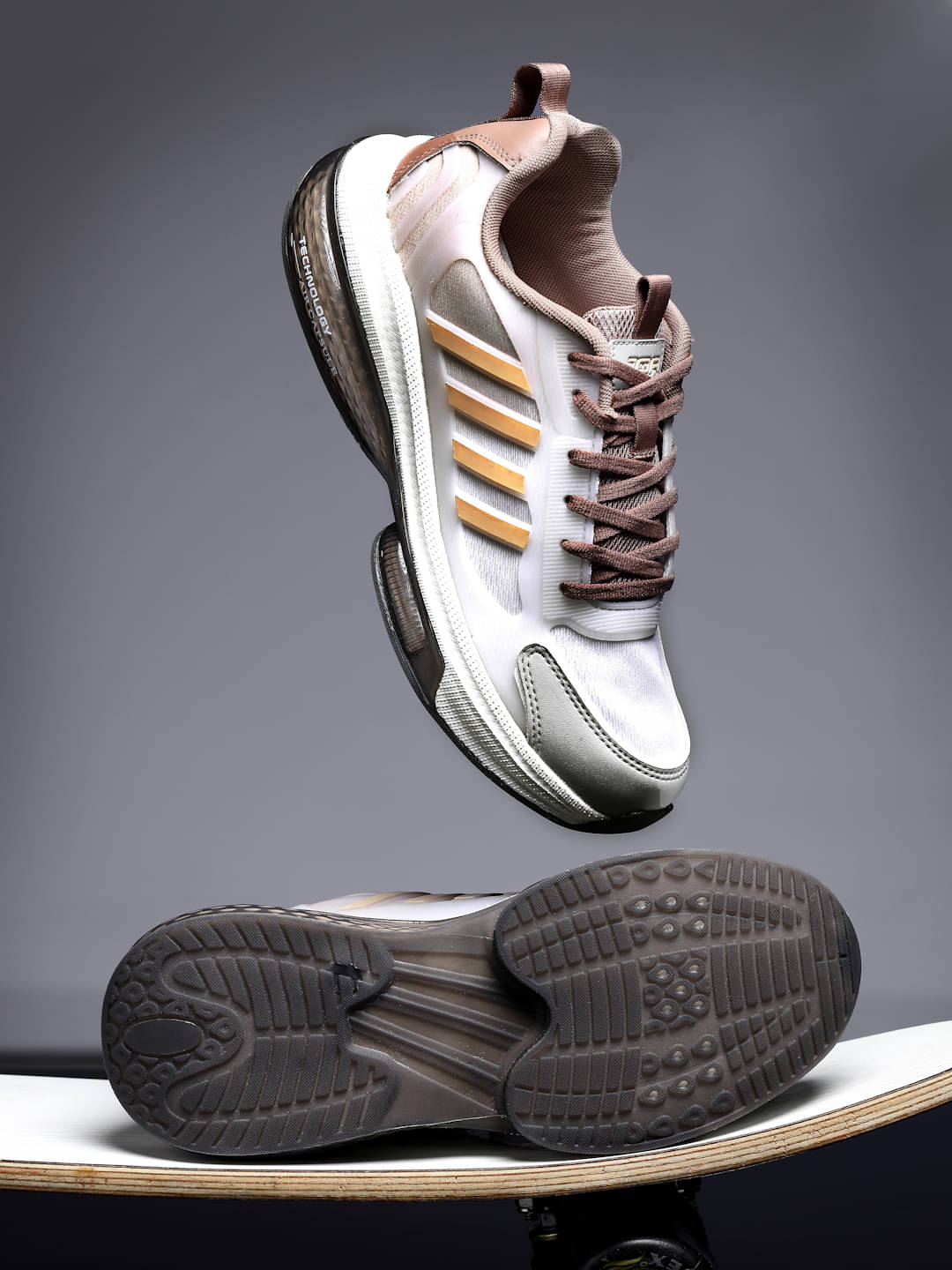 JQR NAUTILUS Off White Men's Sports Running Shoes JQR NAUTILUS Off White Men's Sports Running Shoes