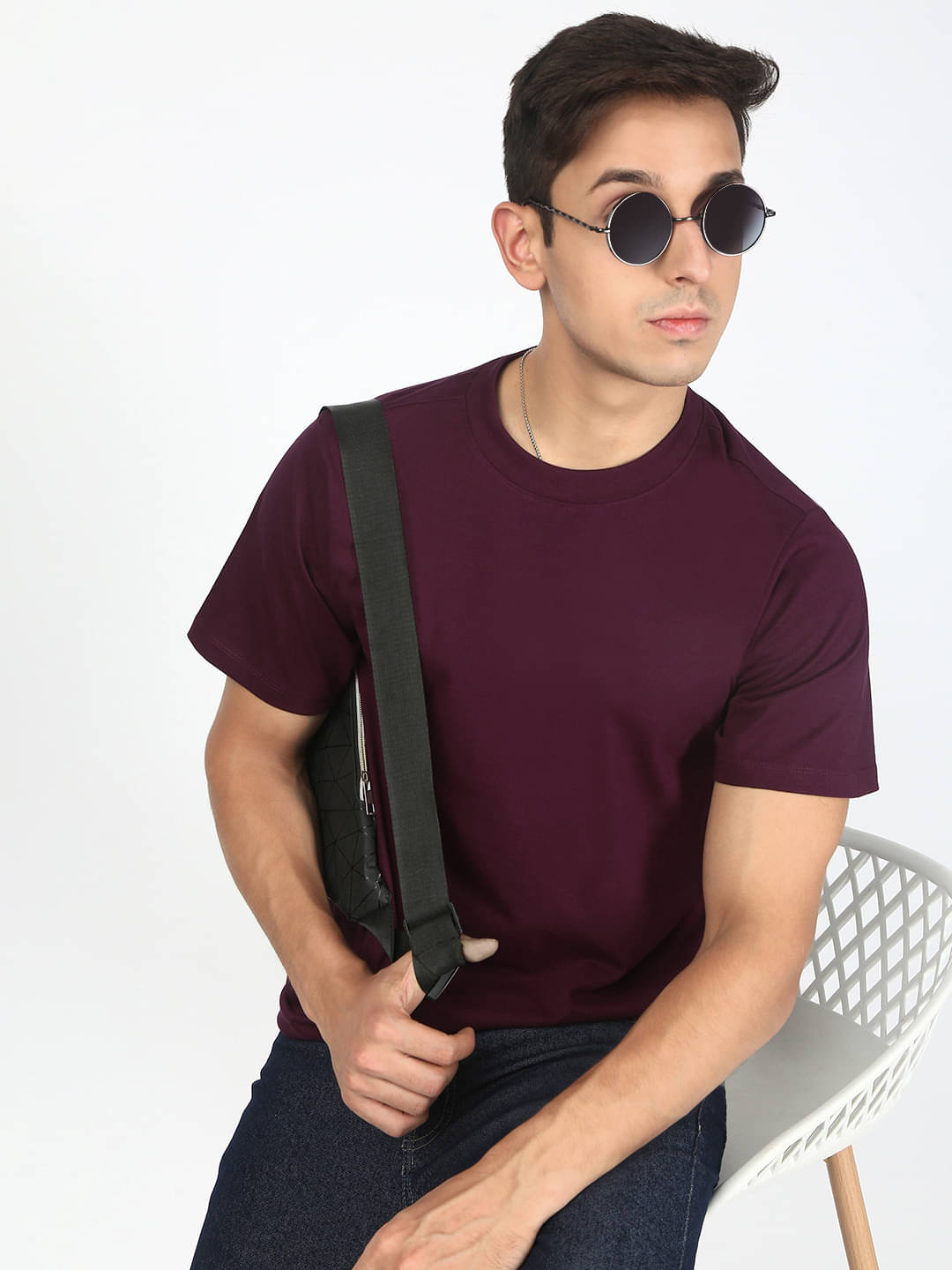 Bene Kleed 100% Cotton Regular Fit Solid Half Sleeves Men's Round T-Shirt - Burgundy ( Pack of 1 ) Bene Kleed 100% Cotton Regular Fit Solid Half Sleeves Men's Round T-Shirt - Burgundy ( Pack of 1 )