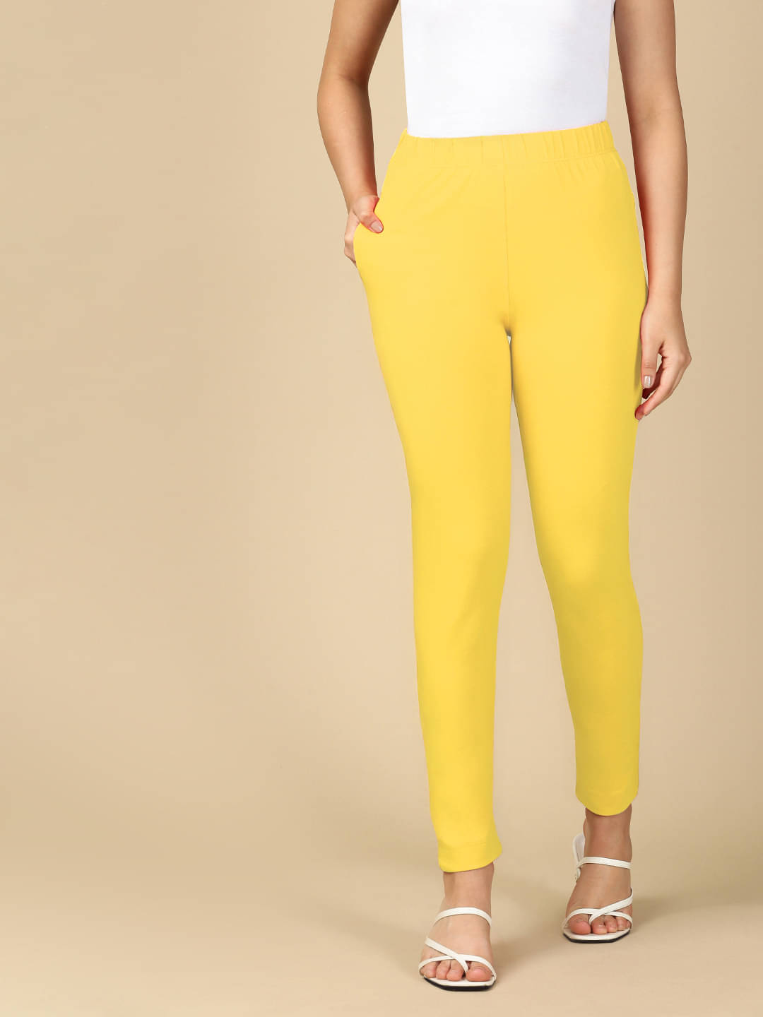     			PYNK Pack of 1 Cotton Blend Regular Women's Casual Pants ( Gold )