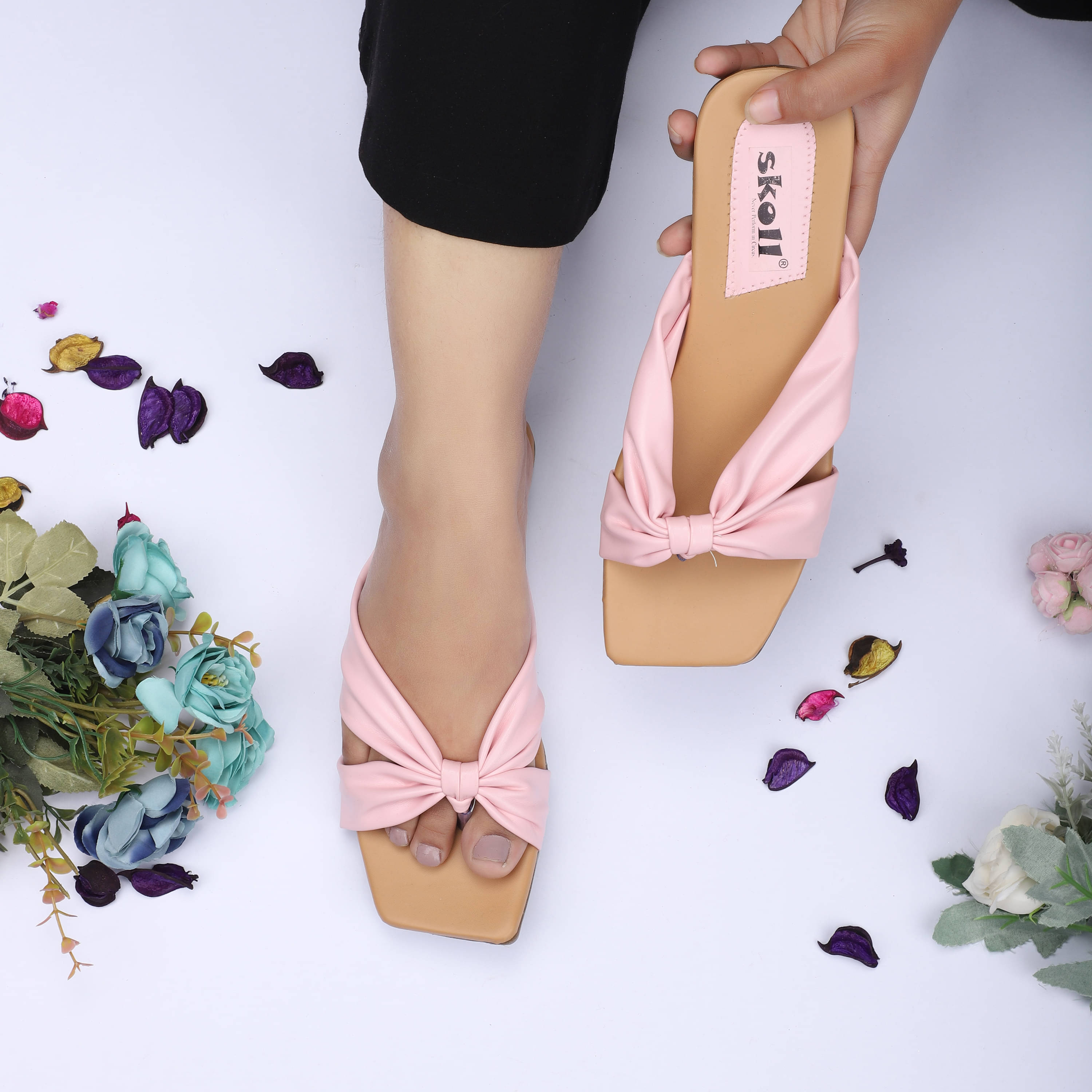     			SKOLL Pink Women's Flats