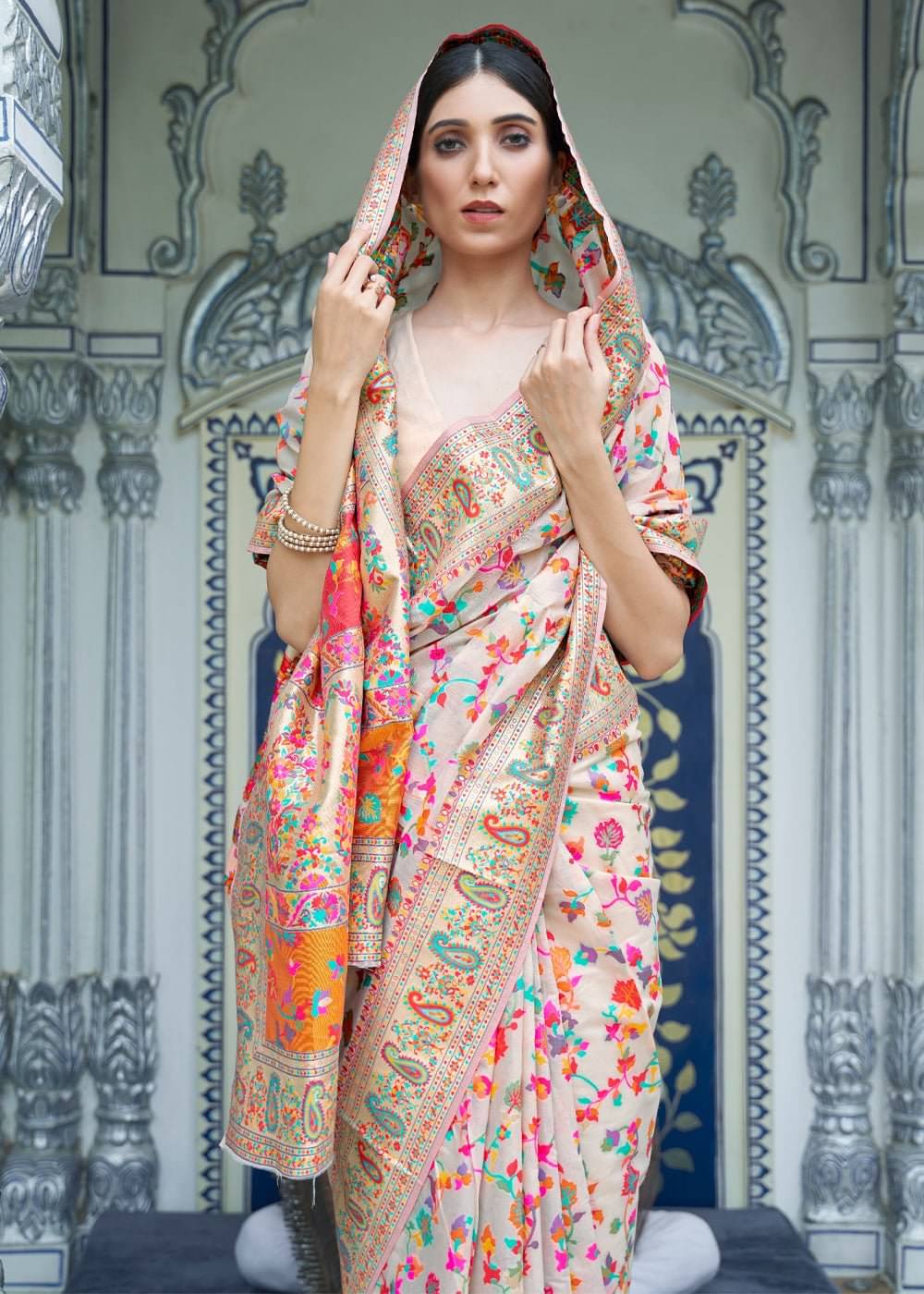     			Sidhidata Cotton Blend Printed Saree With Unstitched Blouse Piece ( Cream )