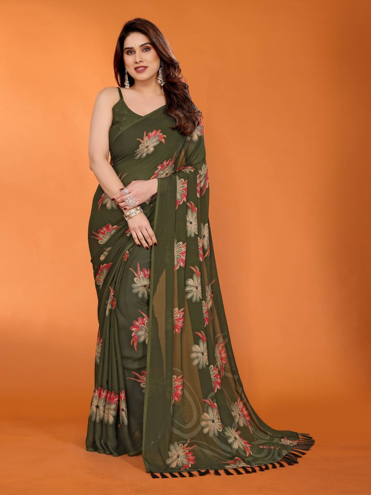     			DIKONA DESIGNER Crepe Printed Saree With Unstitched Blouse Piece ( Olive )