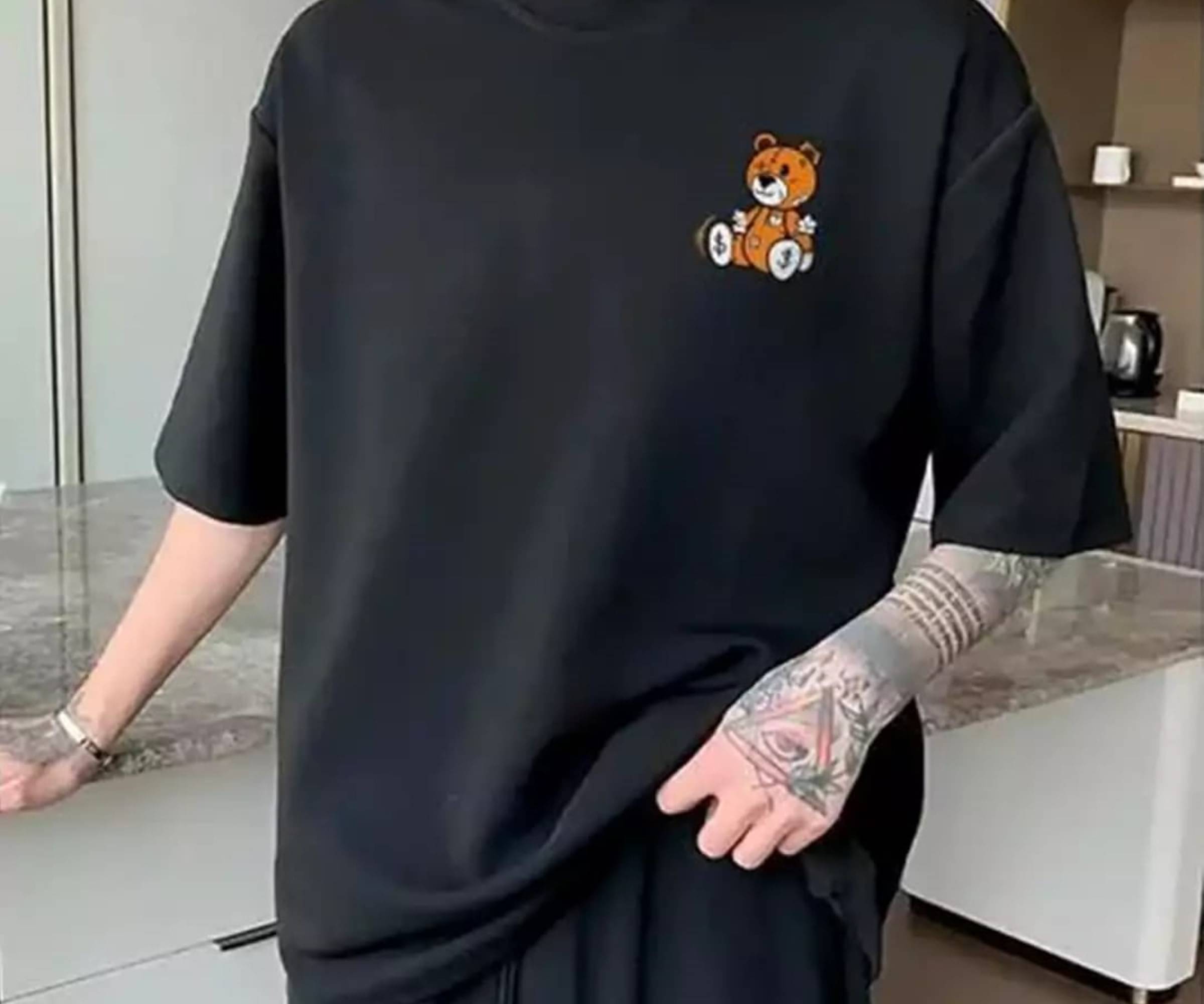 RF RAVES Cotton Blend Oversized Fit Printed Half Sleeves Men's Round T-Shirt - Black ( Pack of 1 ) RF RAVES Cotton Blend Oversized Fit Printed Half Sleeves Men's Round T-Shirt - Black ( Pack of 1 )