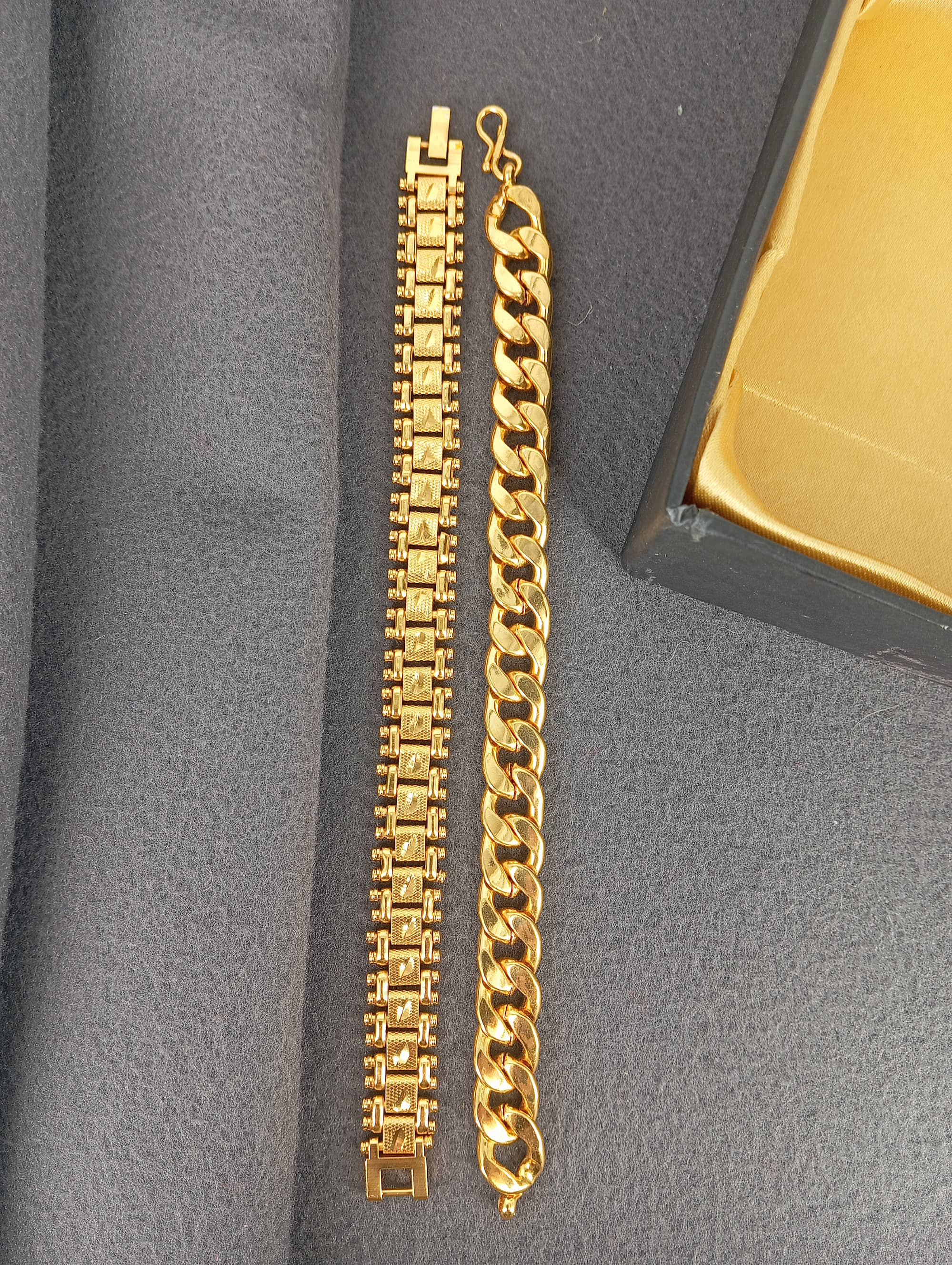 SHANKHRAJ MA LL Gold Bracelet ( Pack of 1 ) - Bangles & Bracelets | Buy online on ZillyBuy