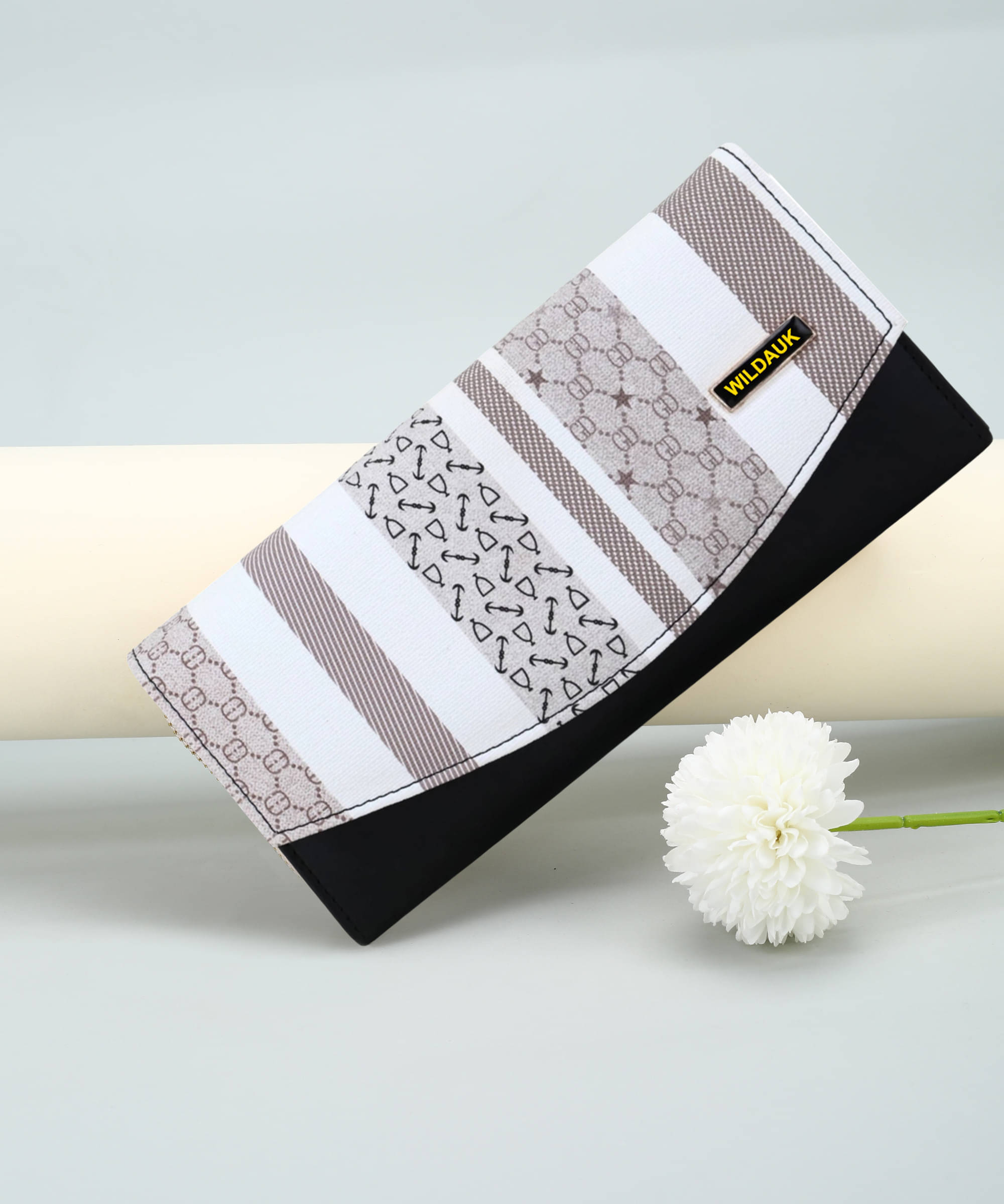     			WILDAUK Black Pure Leather Box Clutch