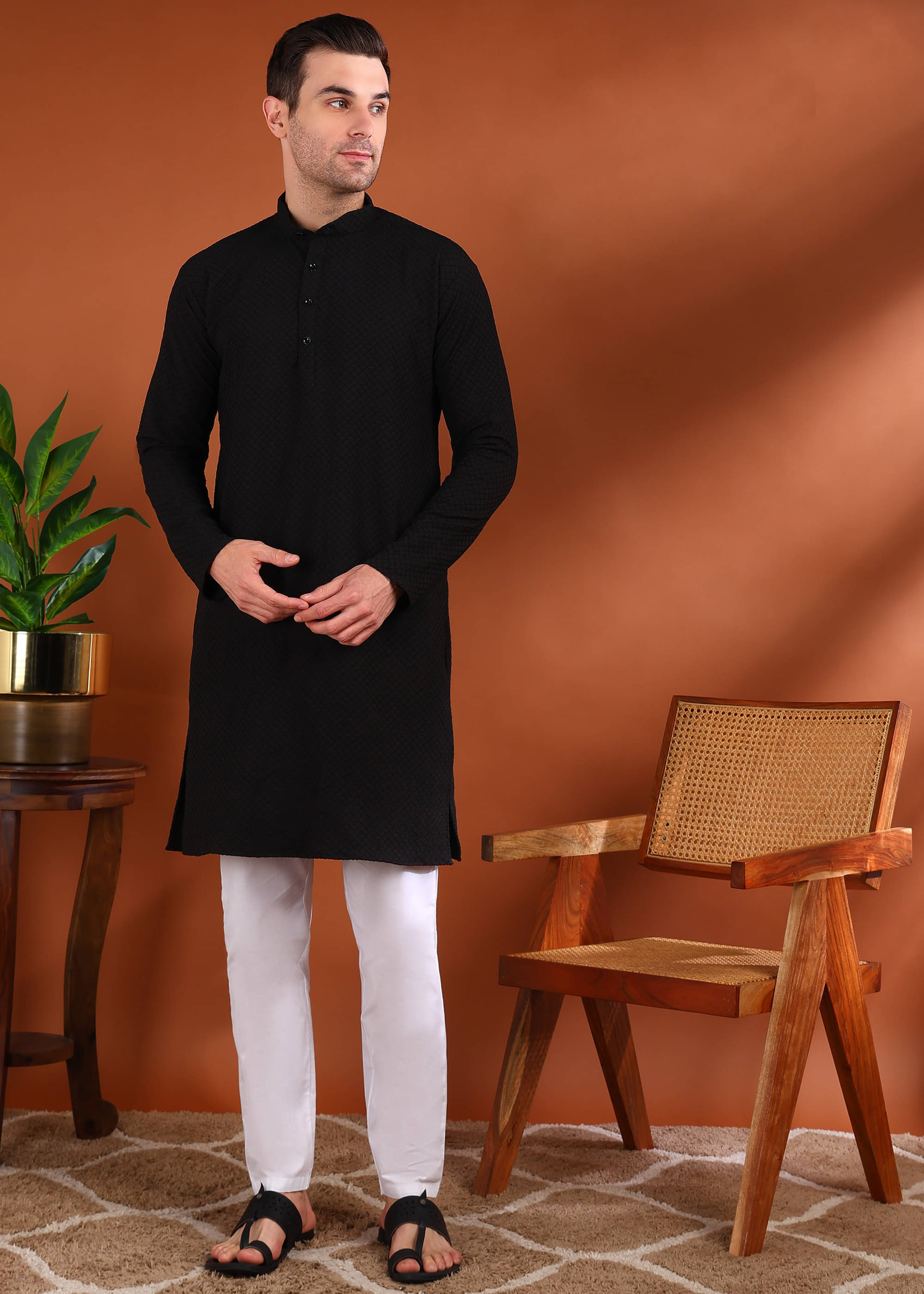     			allan peter Black Cotton Men's Regular Kurta ( Pack of 1 )