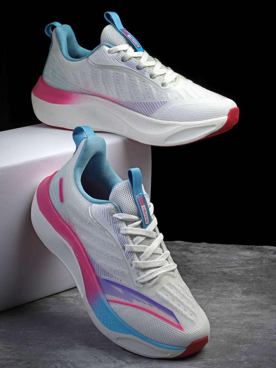 Action - White Women's Running Shoes Action - White Women's Running Shoes