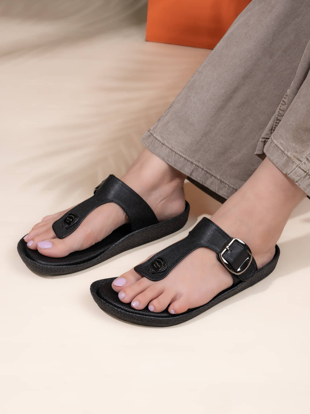 Fentacia Black Women's Flats