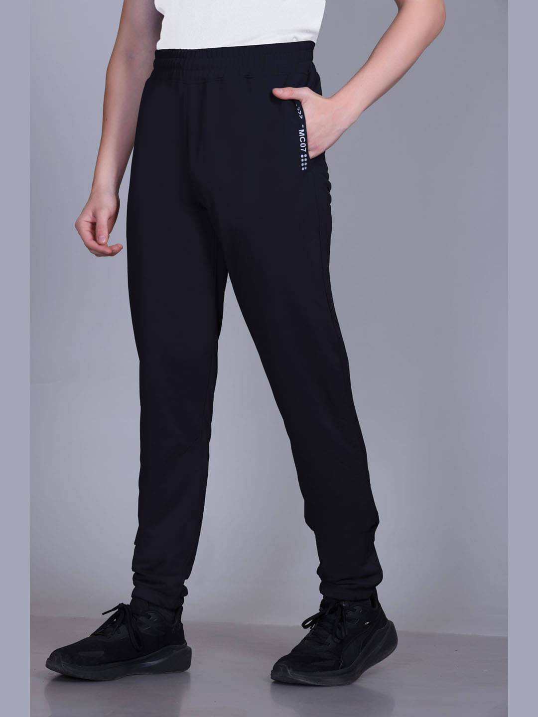 Mountain colours Navy Polyester Men's Trackpants ( Pack of 1 ) Mountain colours Navy Polyester Men's Trackpants ( Pack of 1 )