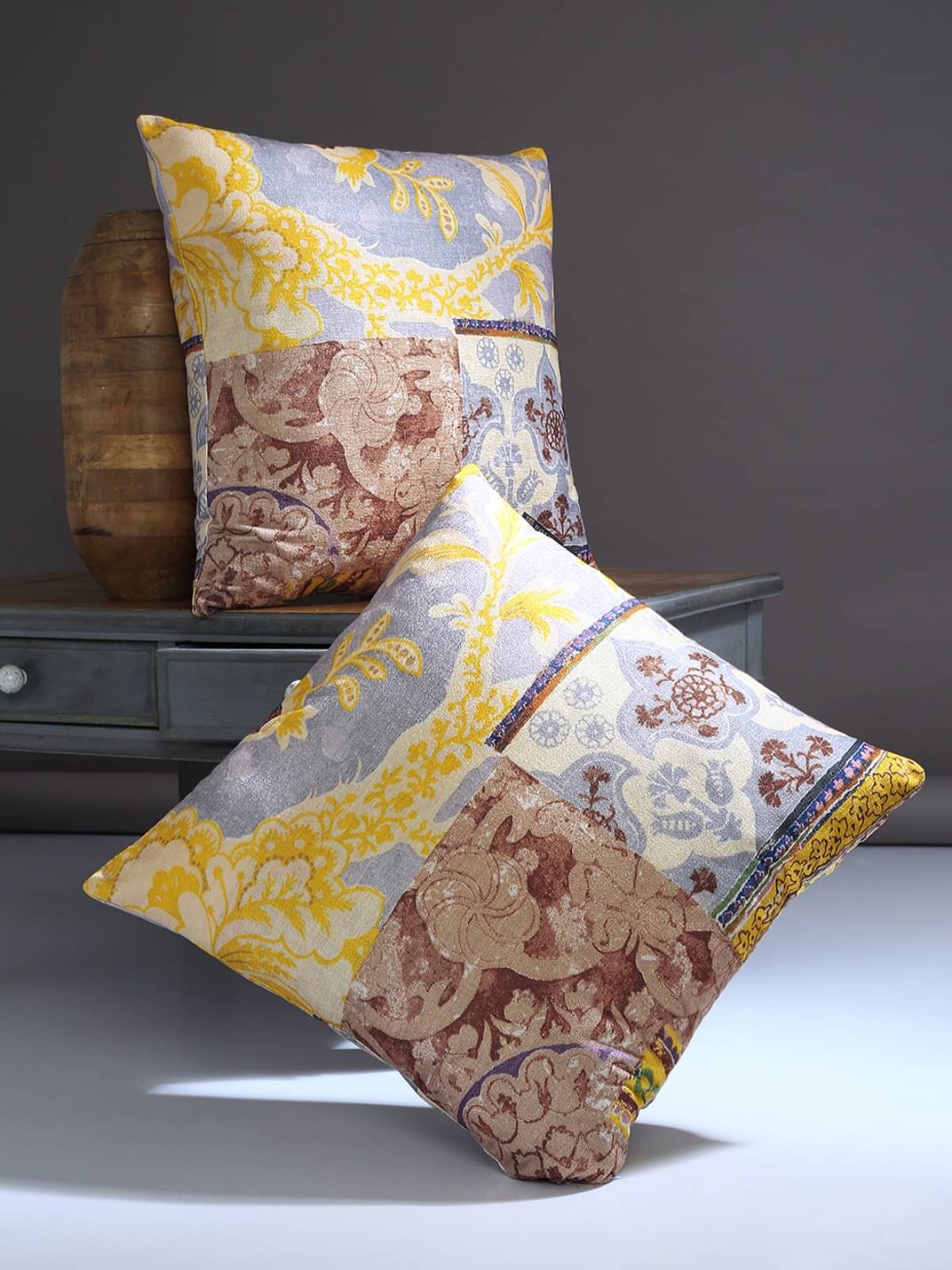     			Romee Set of 2 Polyester Floral Square Cushion Cover (60X60)cm - Silver
